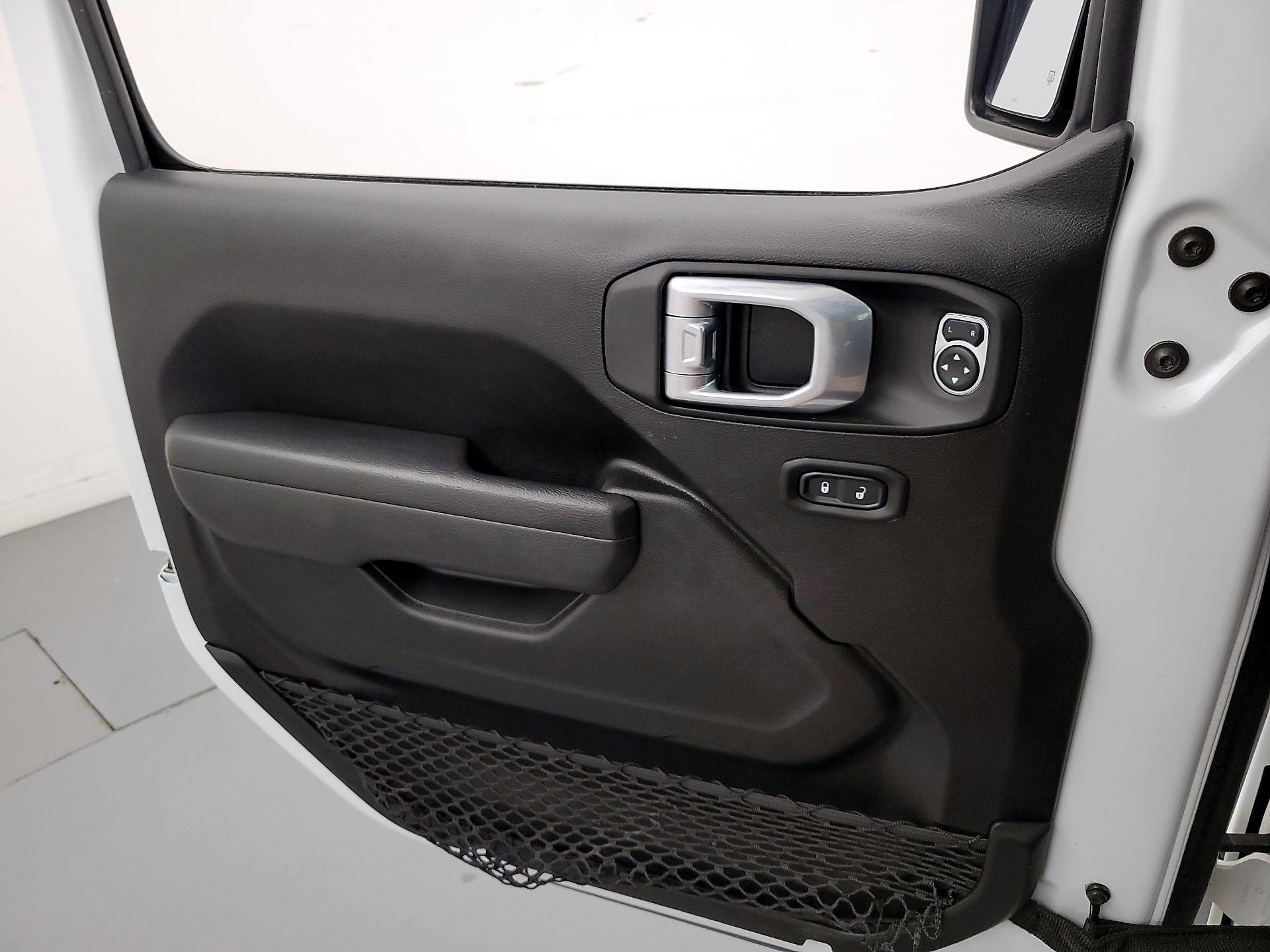 Thumbnail: 2022 Jeep Gladiator - 12