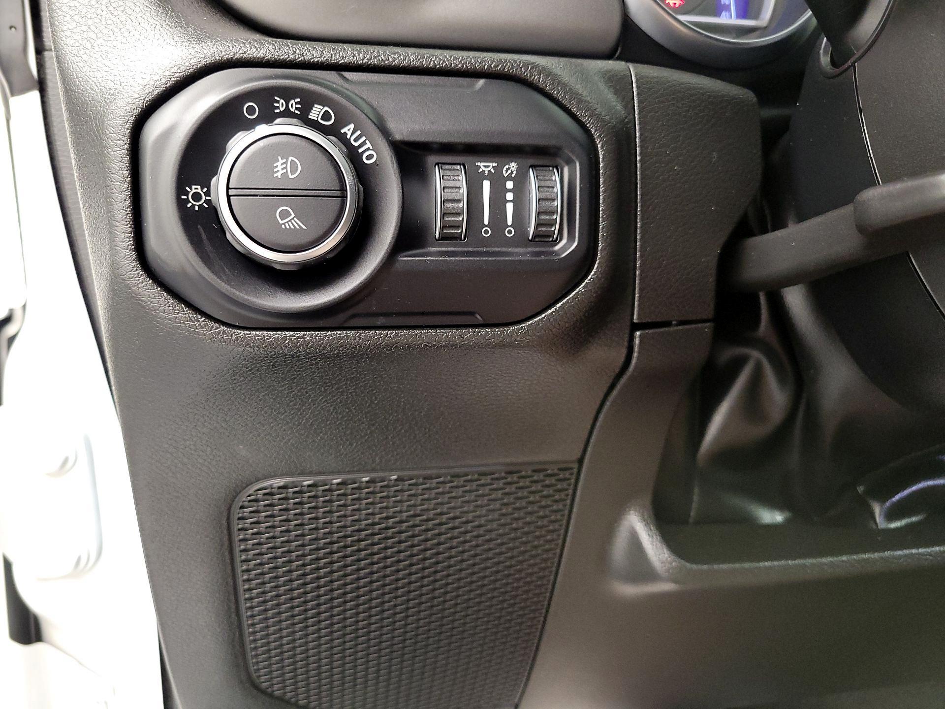 Thumbnail: 2022 Jeep Gladiator - 13