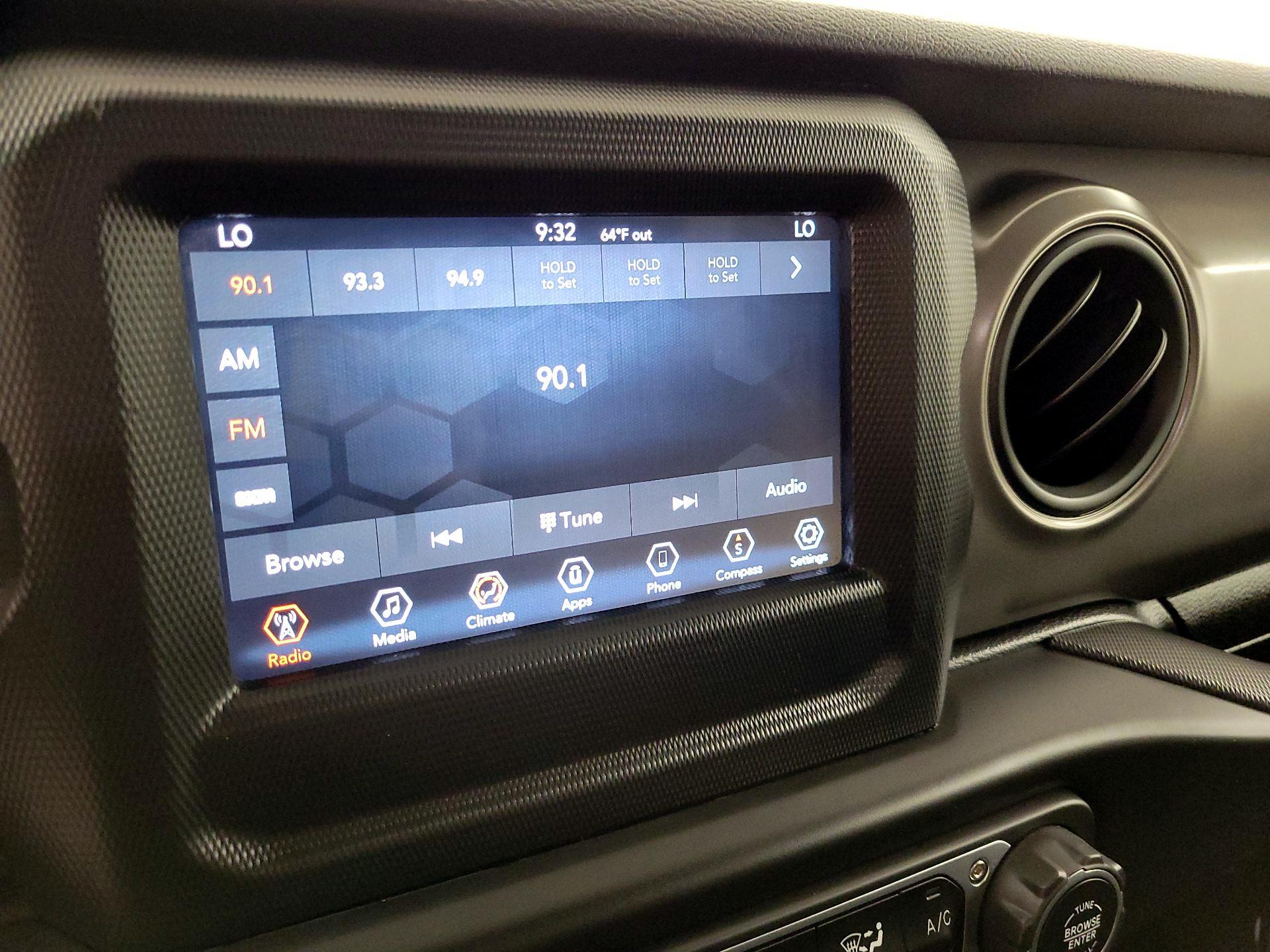 Thumbnail: 2022 Jeep Gladiator - 15