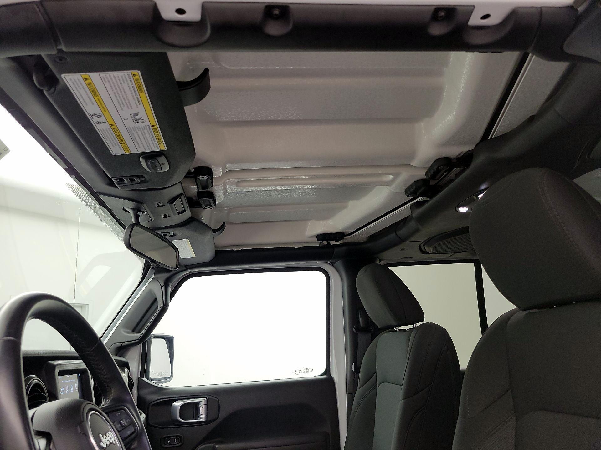 Thumbnail: 2022 Jeep Gladiator - 19