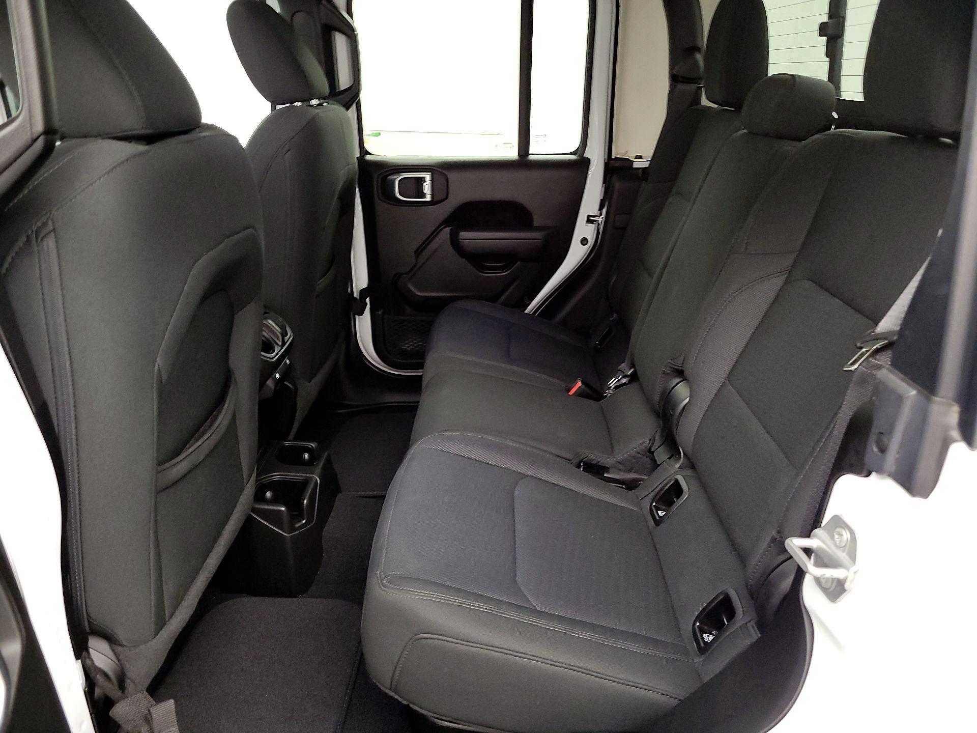 Thumbnail: 2022 Jeep Gladiator - 20