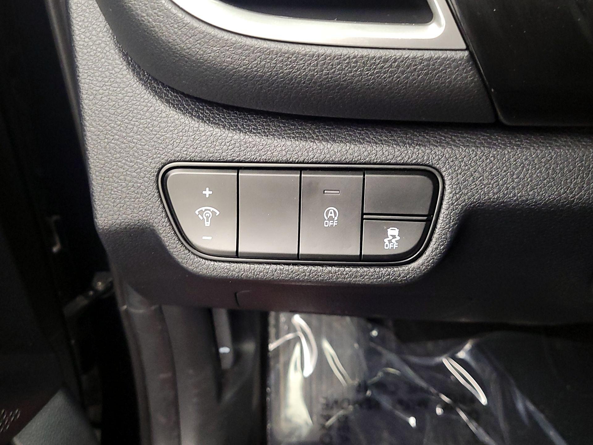 Thumbnail: 2024 Kia Seltos - 13