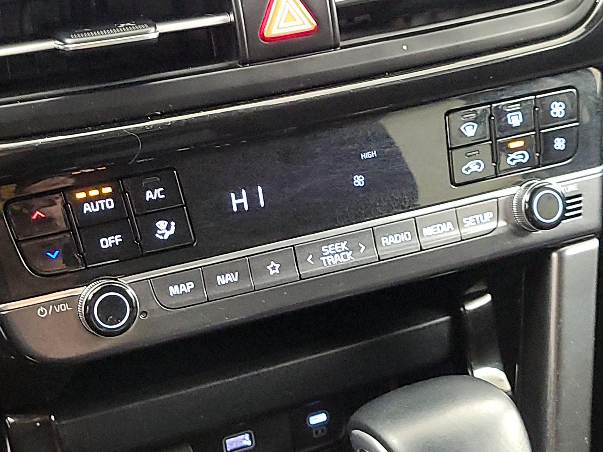 Thumbnail: 2024 Kia Seltos - 17