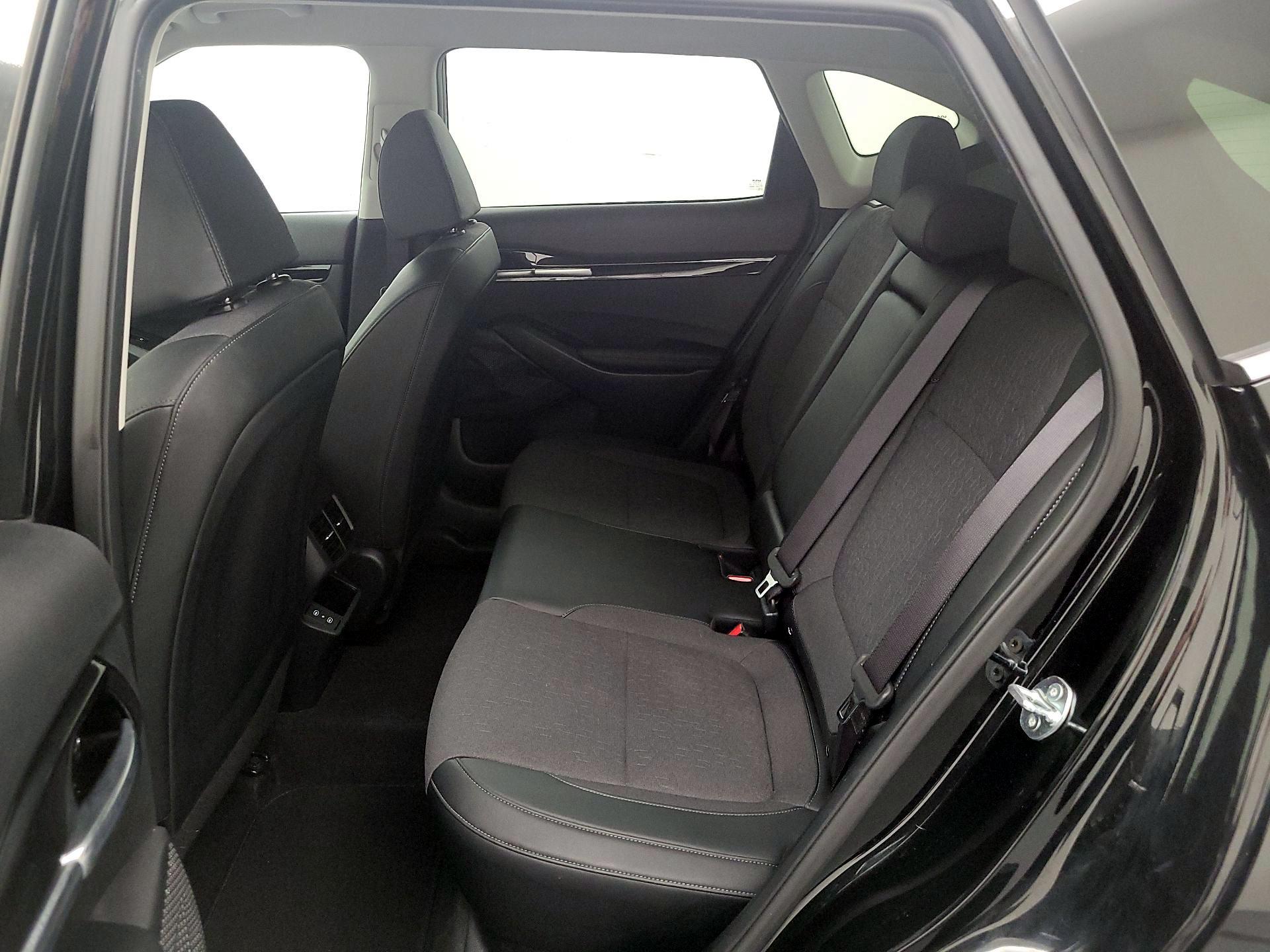 Thumbnail: 2024 Kia Seltos - 20