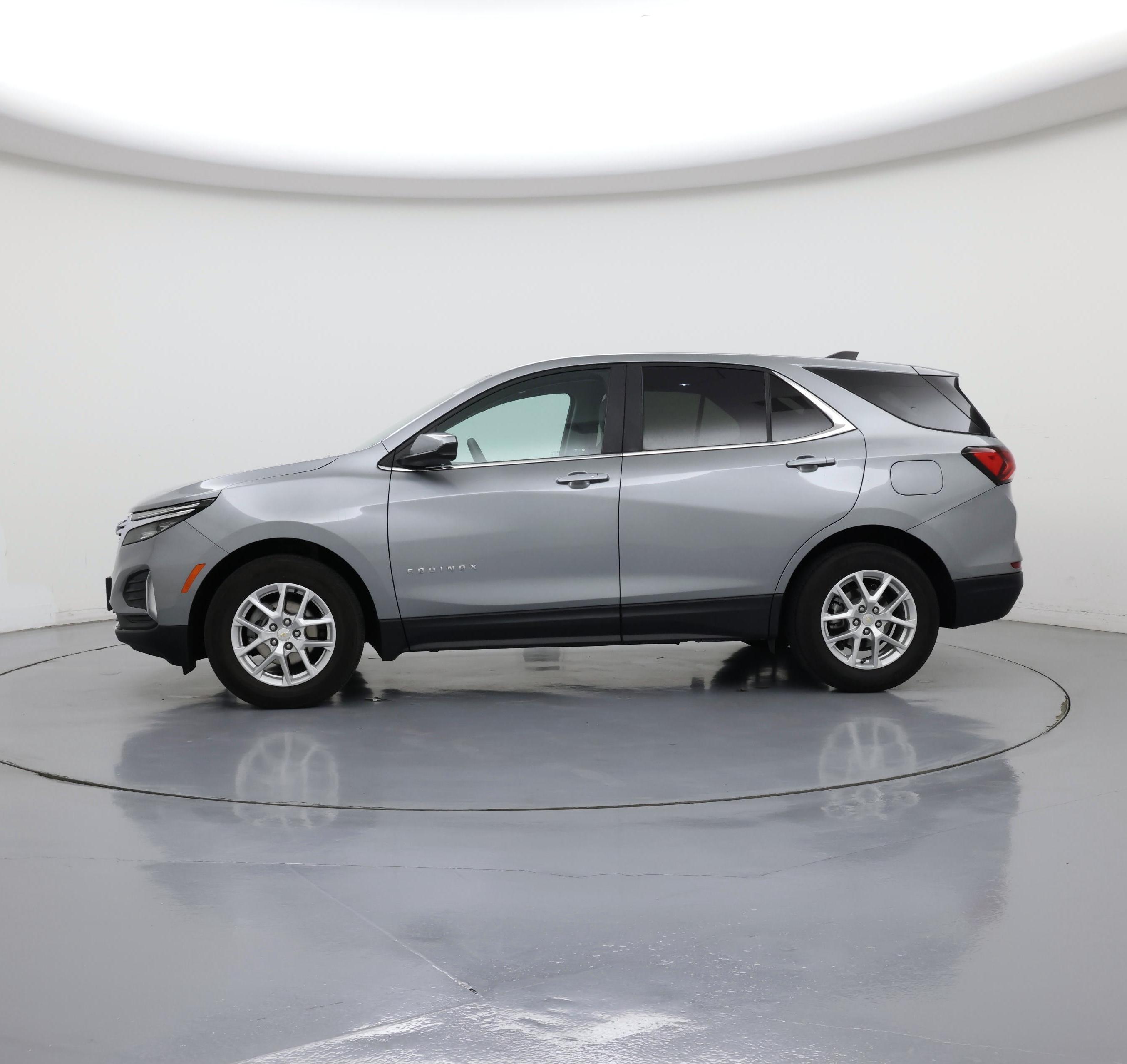 Thumbnail: 2023 Chevrolet Equinox - 3