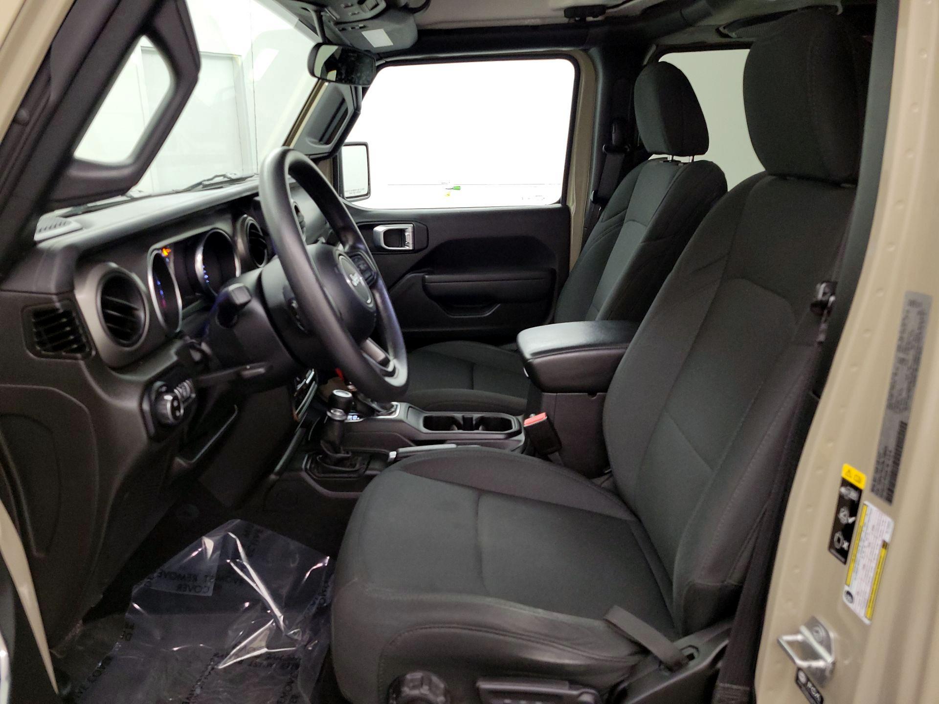 Thumbnail: 2022 Jeep Gladiator - 11