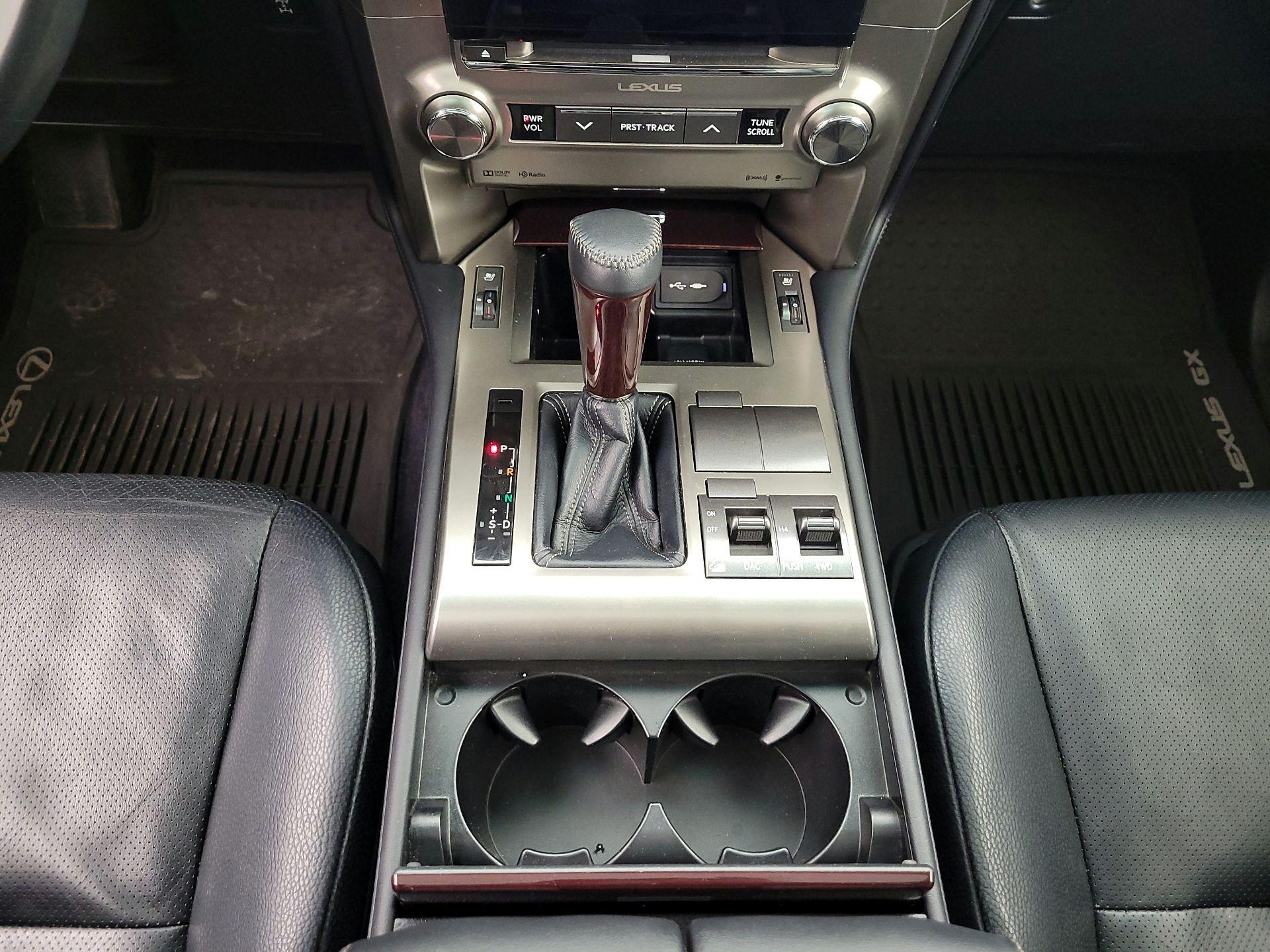 Thumbnail: 2014 Lexus GX - 18