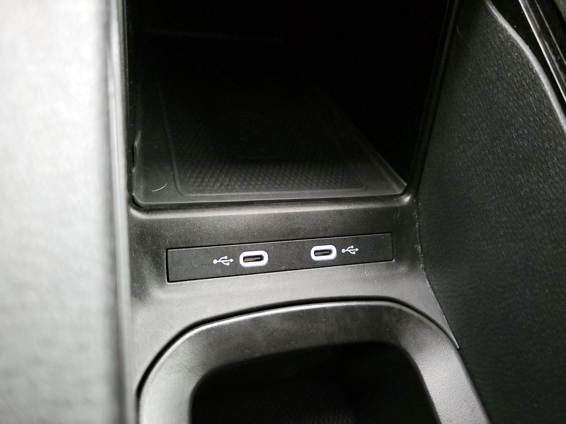 Thumbnail: 2021 Volkswagen ID.4 - 19