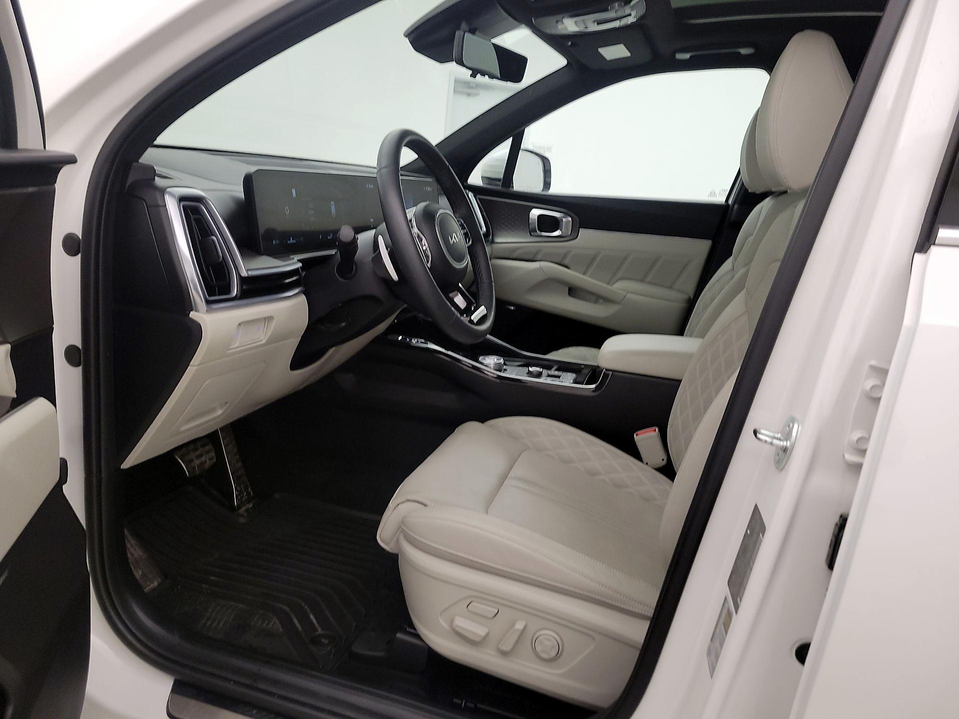 Thumbnail: 2025 Kia Sorento - 11