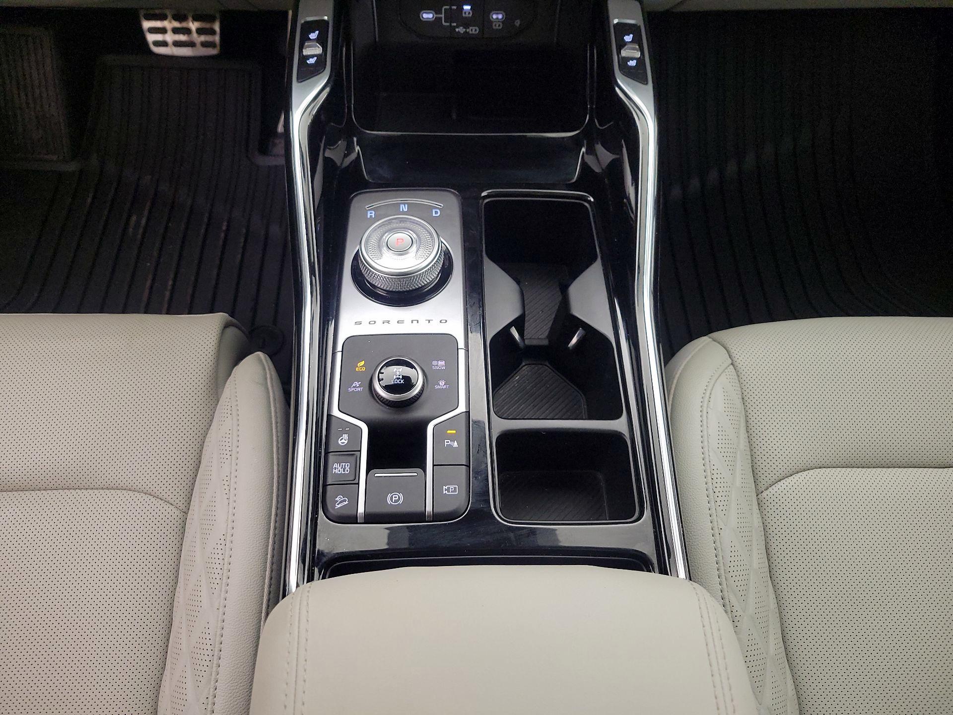 Thumbnail: 2025 Kia Sorento - 18