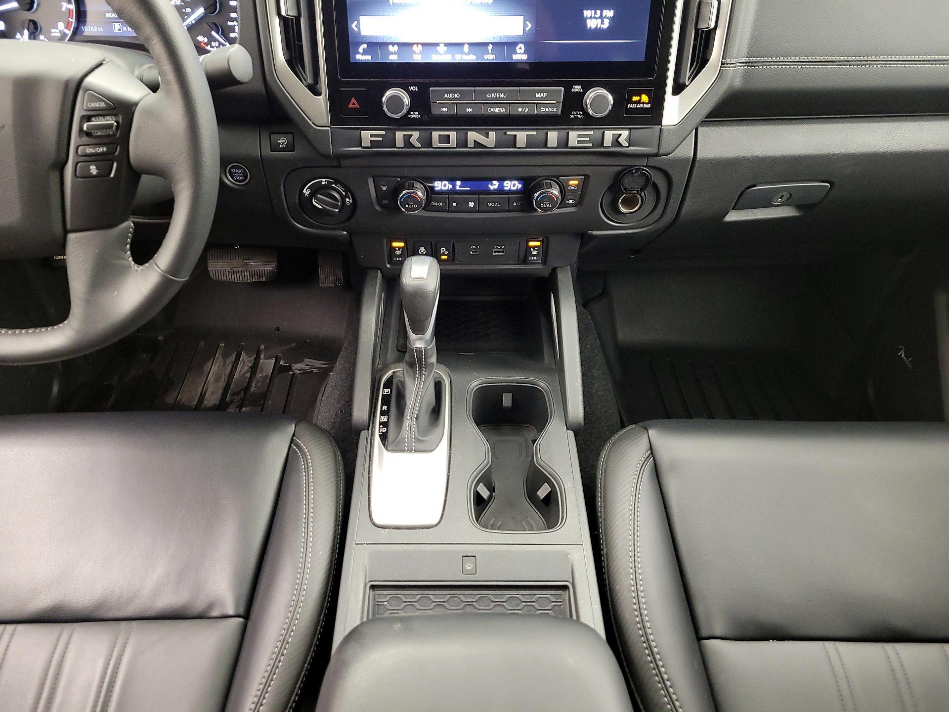 Thumbnail: 2025 Nissan Frontier - 17