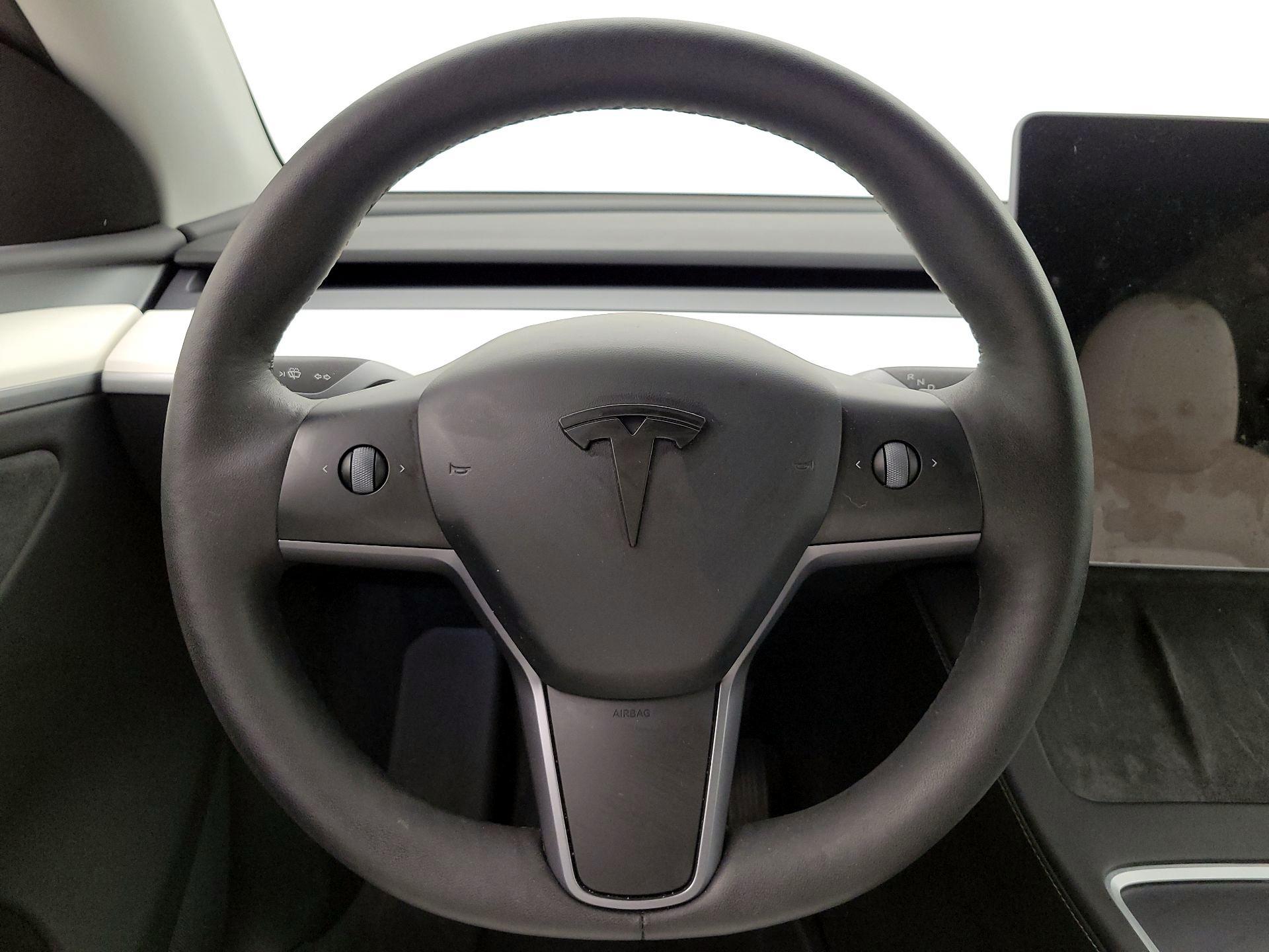 Thumbnail: 2024 Tesla Model Y - 10