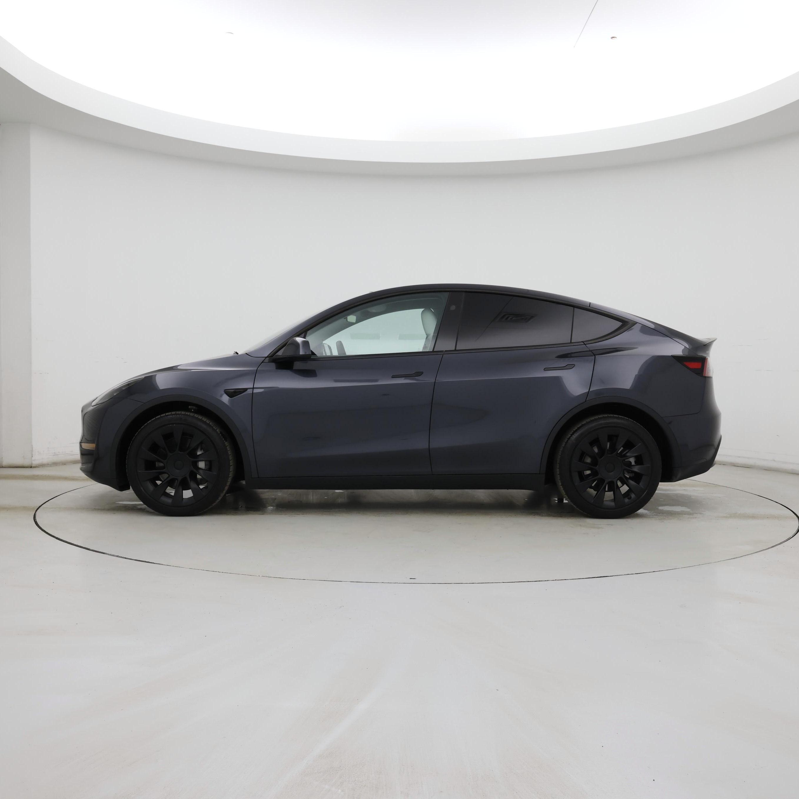 Thumbnail: 2024 Tesla Model Y - 3