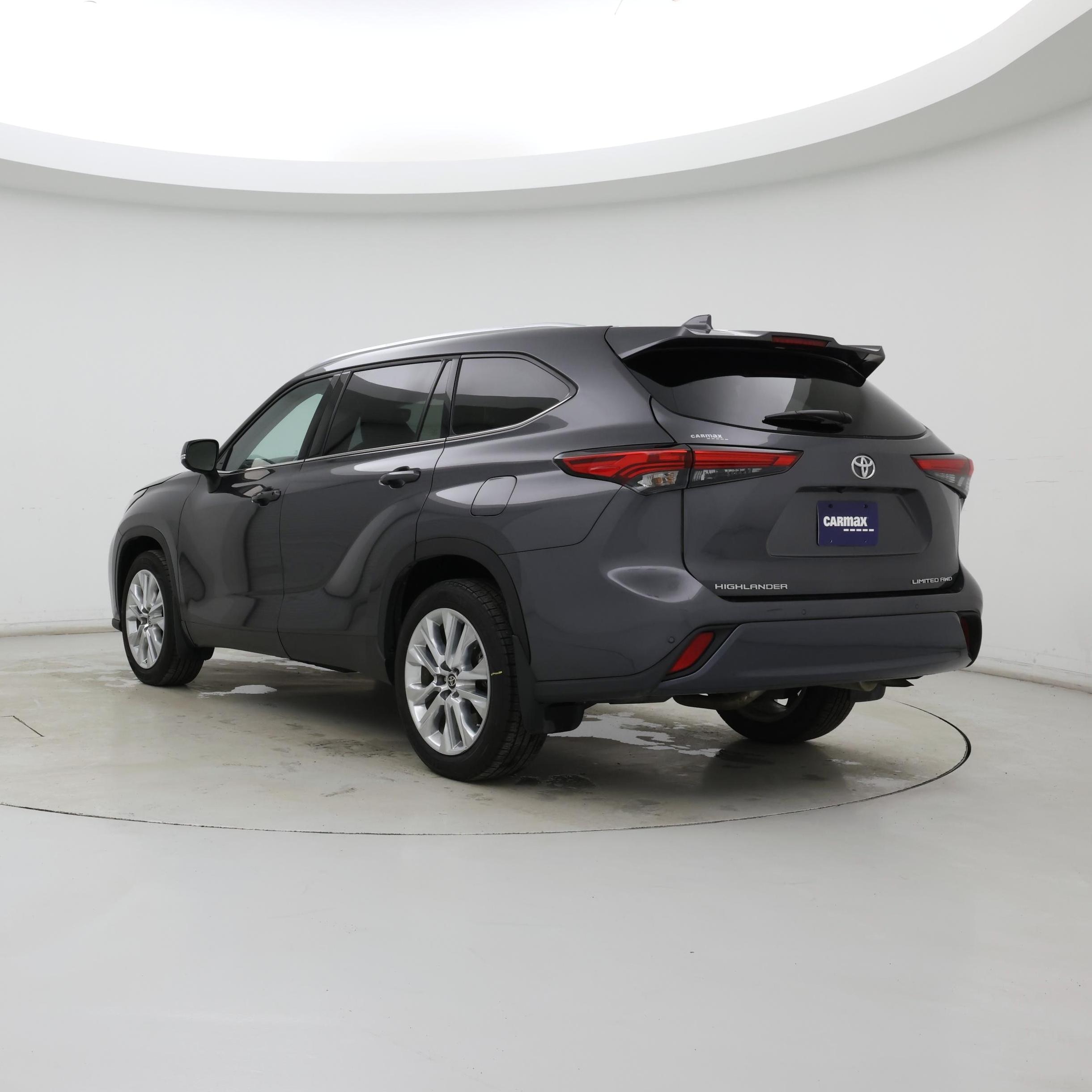 Thumbnail: 2022 Toyota Highlander - 2