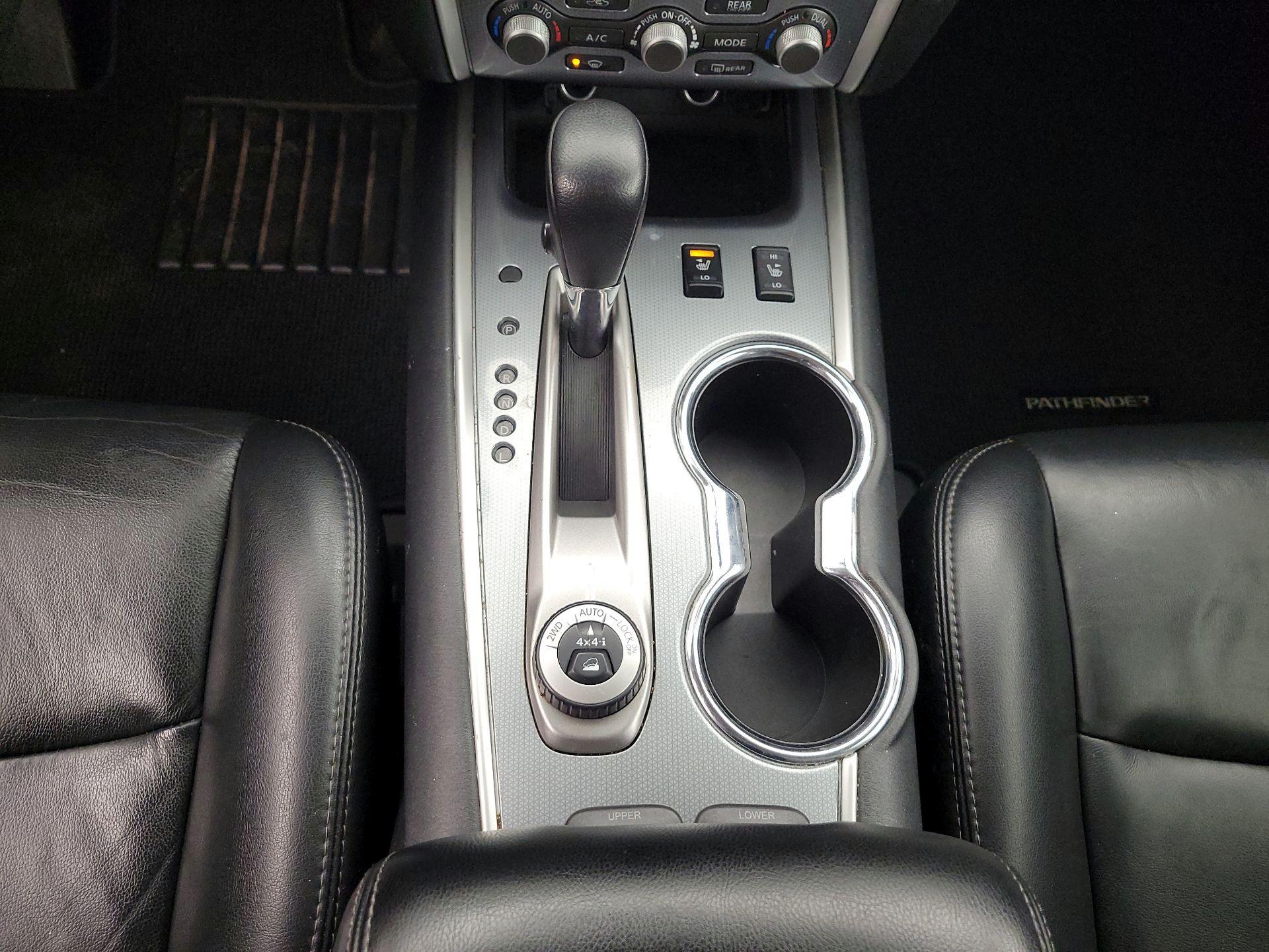 Thumbnail: 2017 Nissan Pathfinder - 17