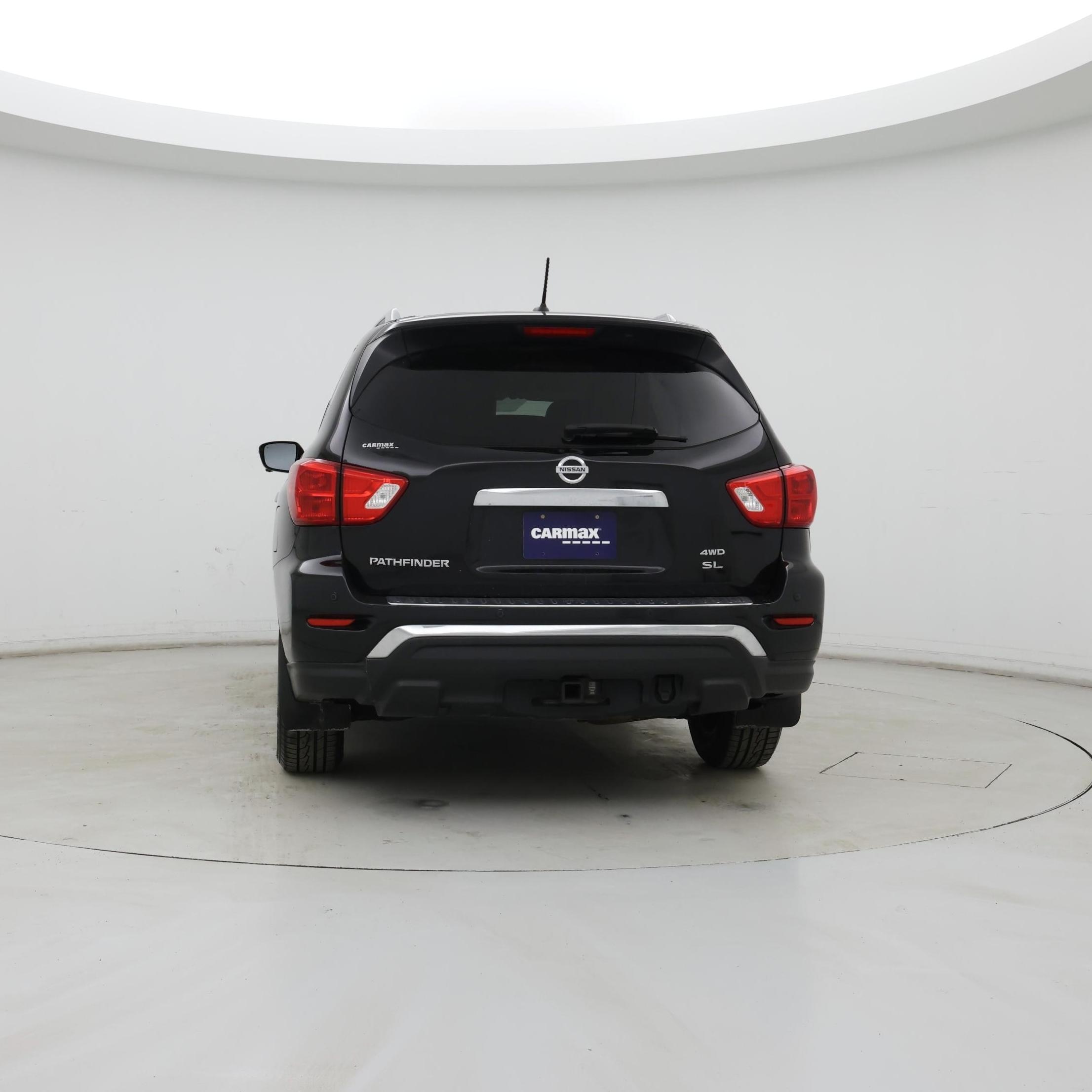 Thumbnail: 2017 Nissan Pathfinder - 6