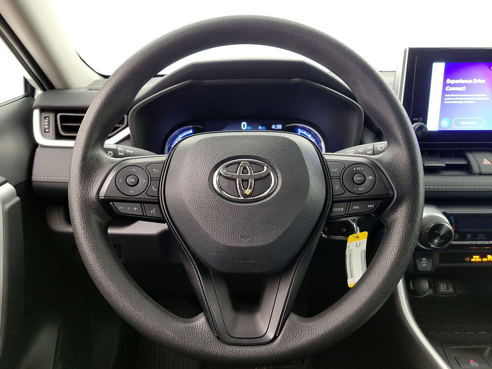 Thumbnail: 2024 Toyota RAV4 - 10