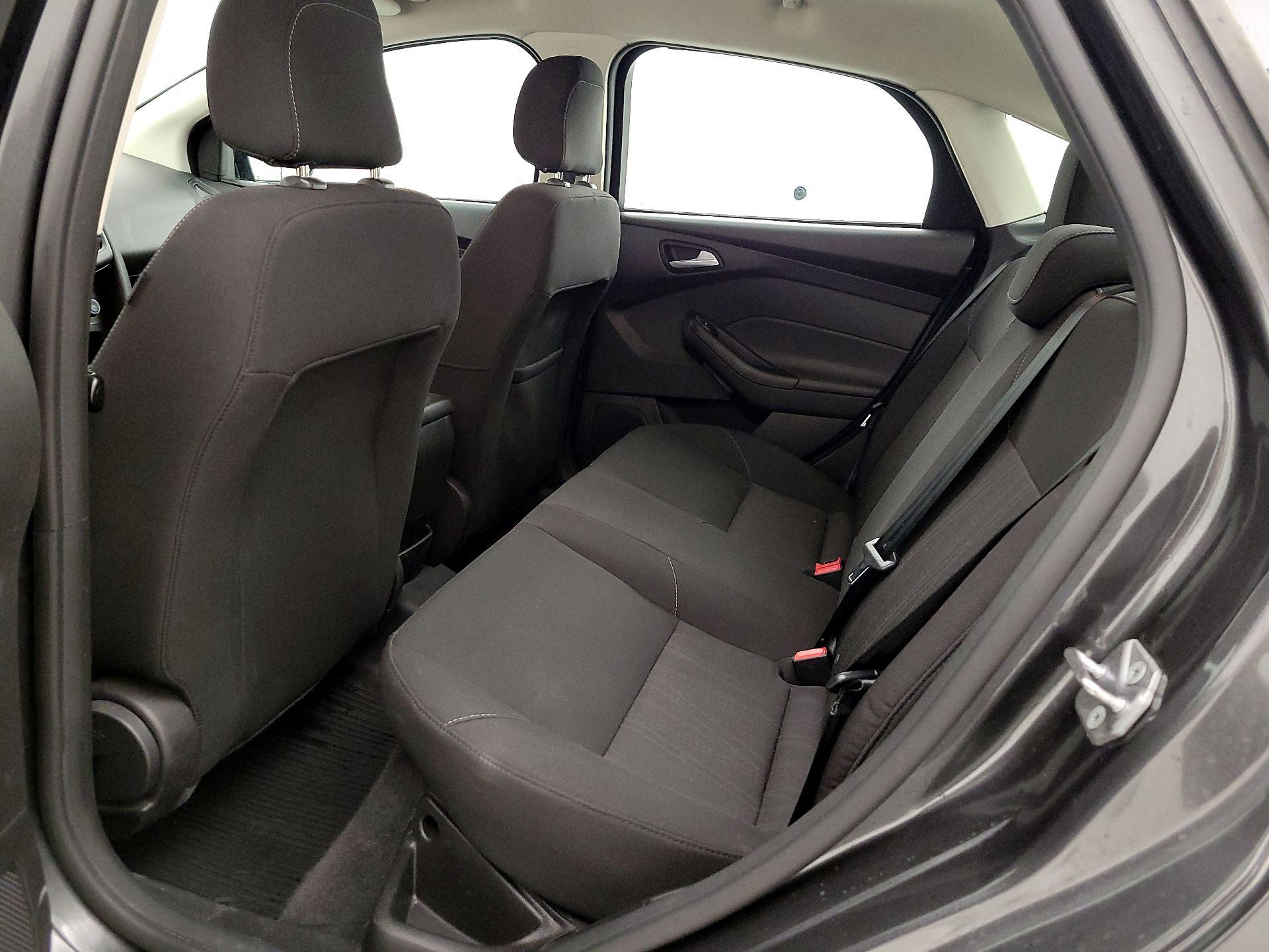 Thumbnail: 2018 Ford Focus - 19