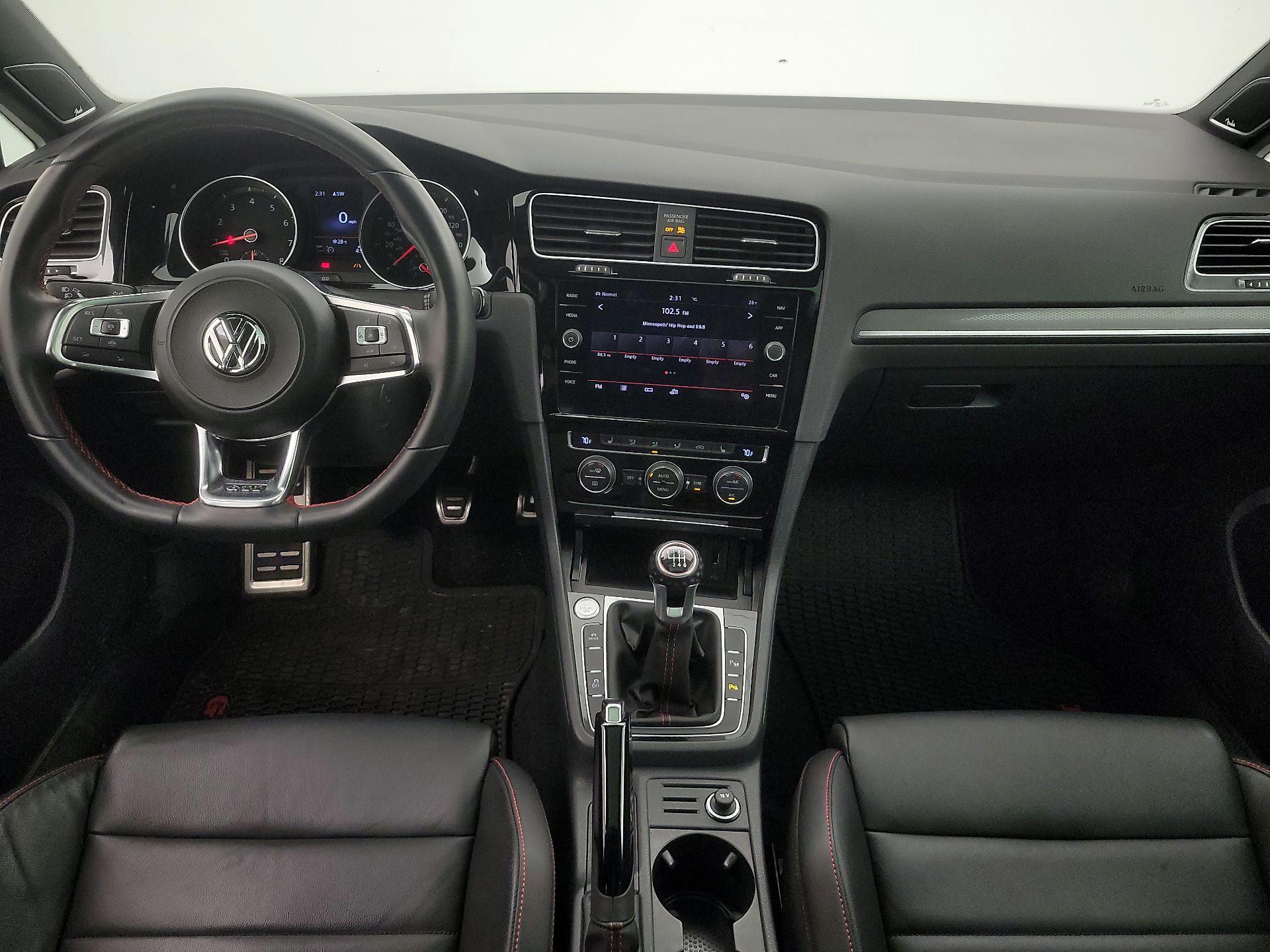 Thumbnail: 2019 Volkswagen Golf - 9