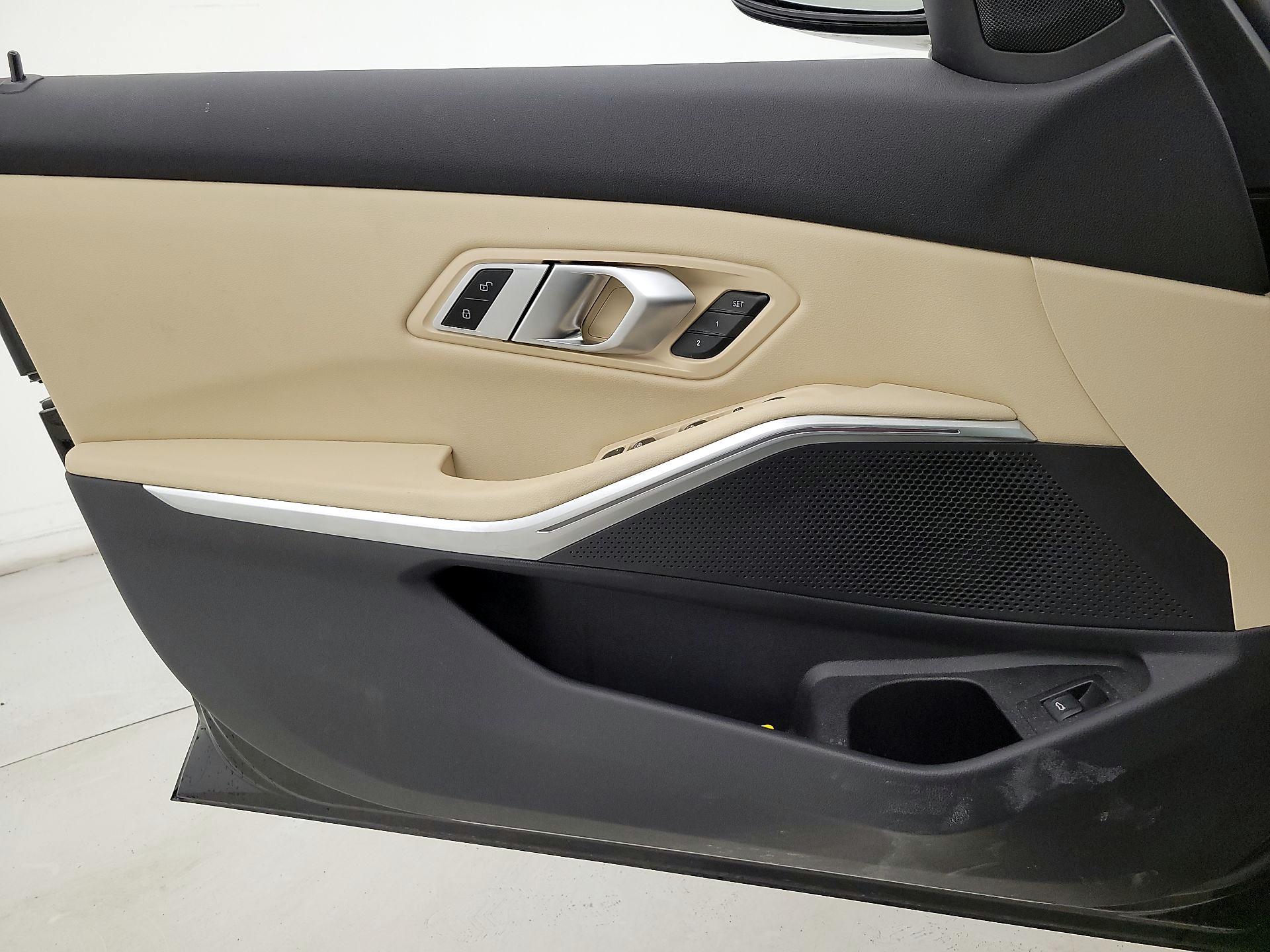 Thumbnail: 2022 BMW 3 Series - 12