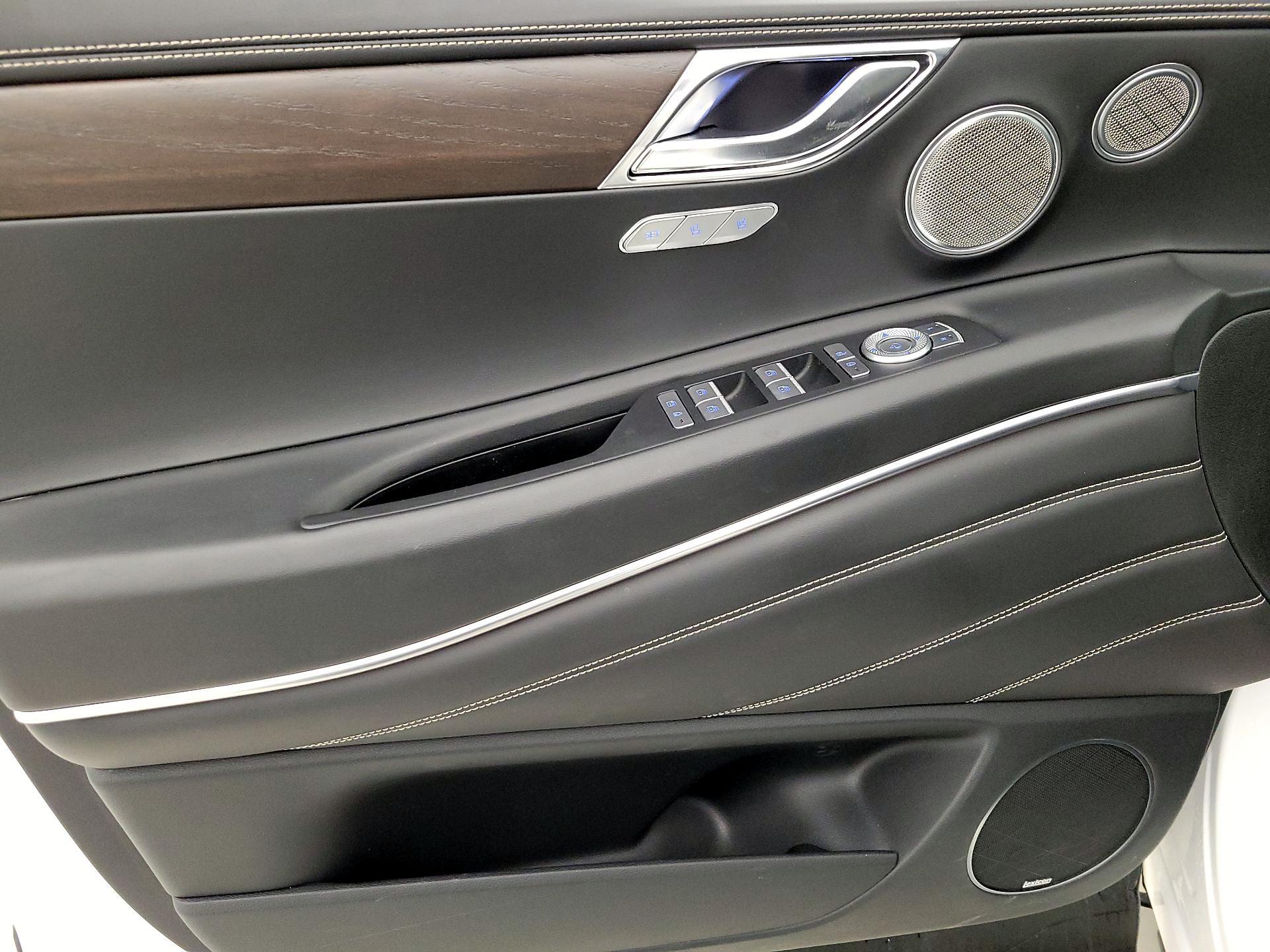 Thumbnail: 2024 Genesis GV80 - 12