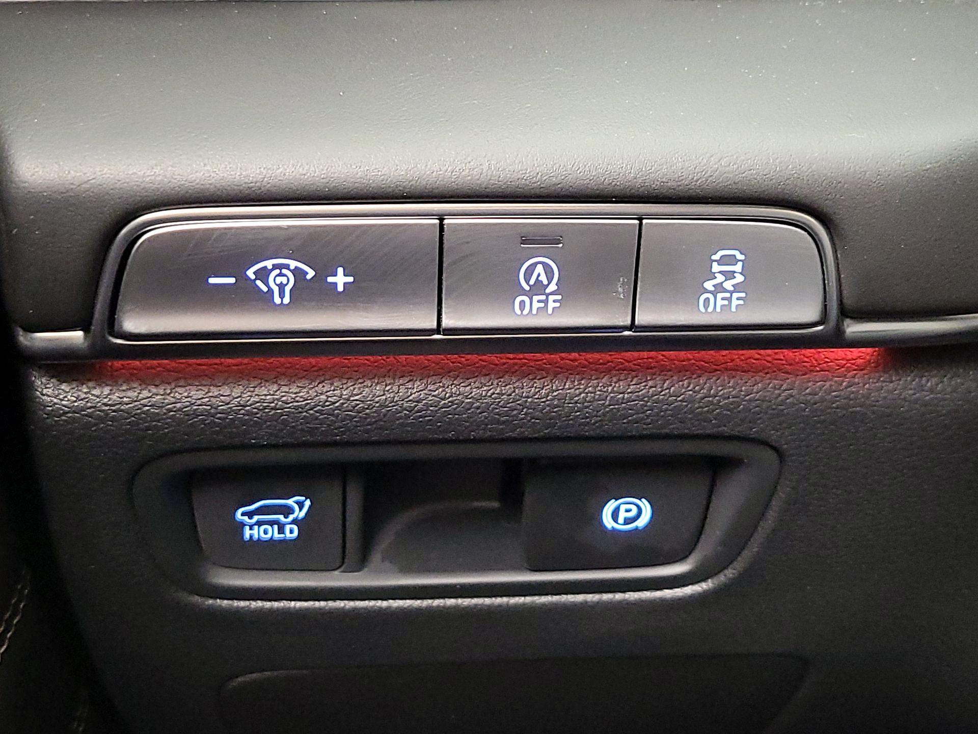 Thumbnail: 2024 Genesis GV80 - 13