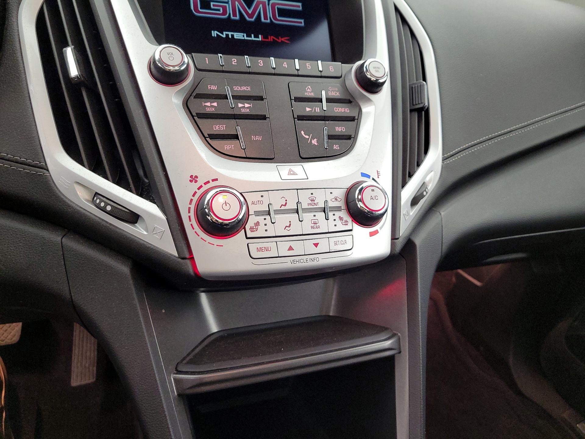 Thumbnail: 2016 GMC Terrain - 16