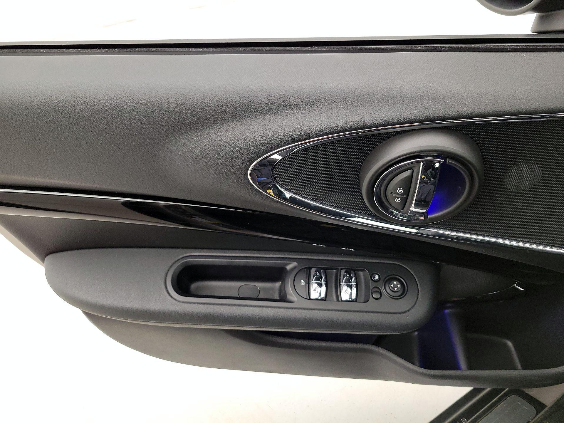 Thumbnail: 2022 MINI Cooper Clubman - 12