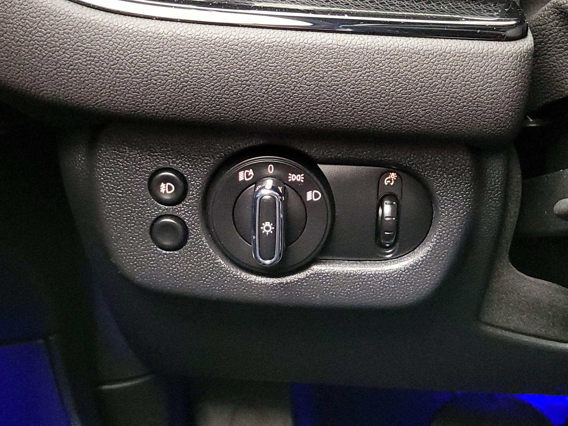 Thumbnail: 2022 MINI Cooper Clubman - 13