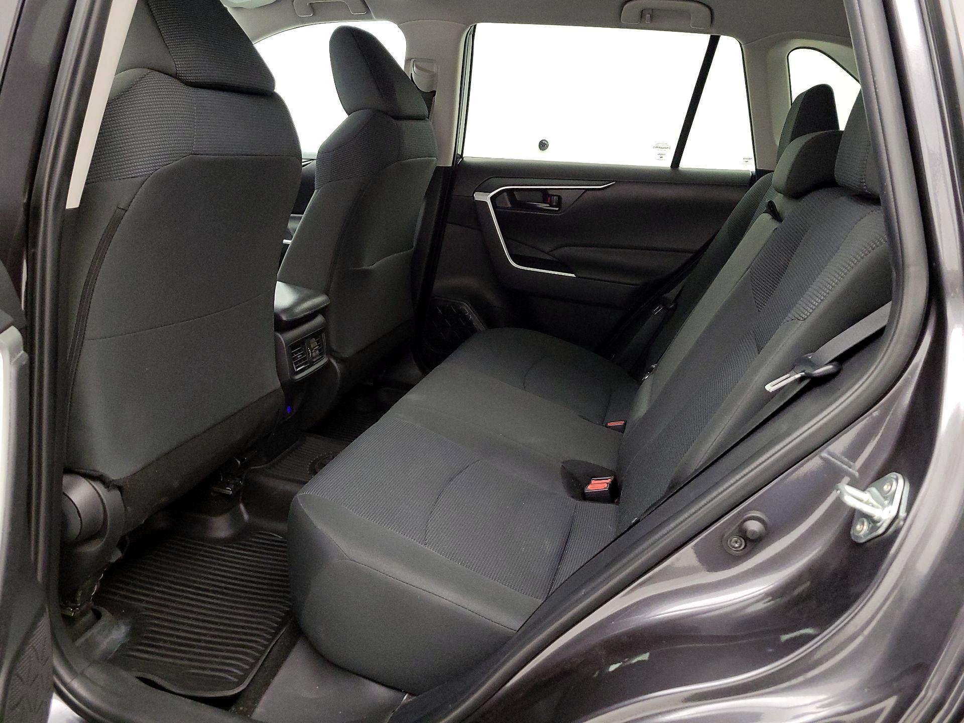 Thumbnail: 2023 Toyota RAV4 - 20