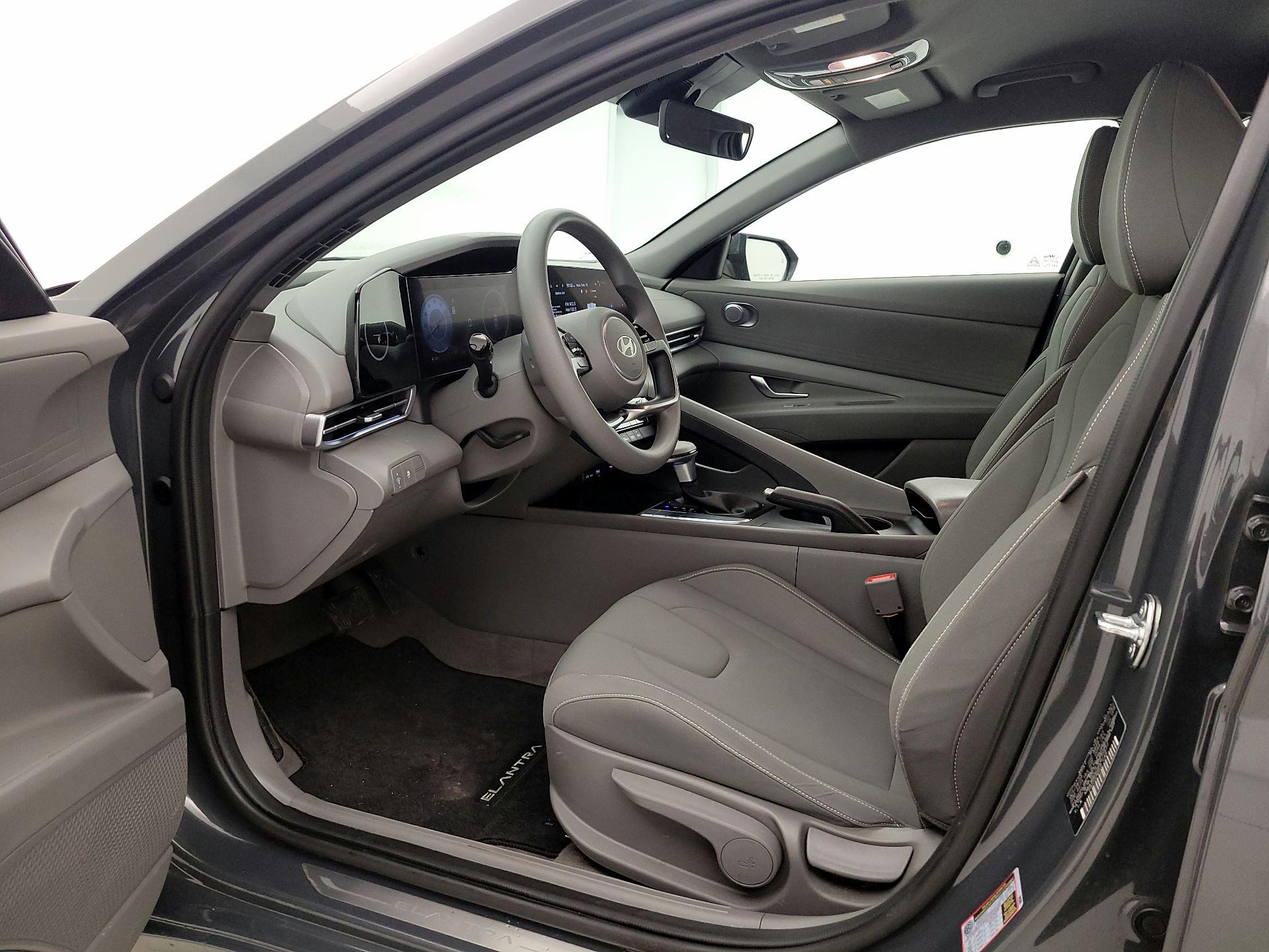 Thumbnail: 2024 Hyundai Elantra - 11