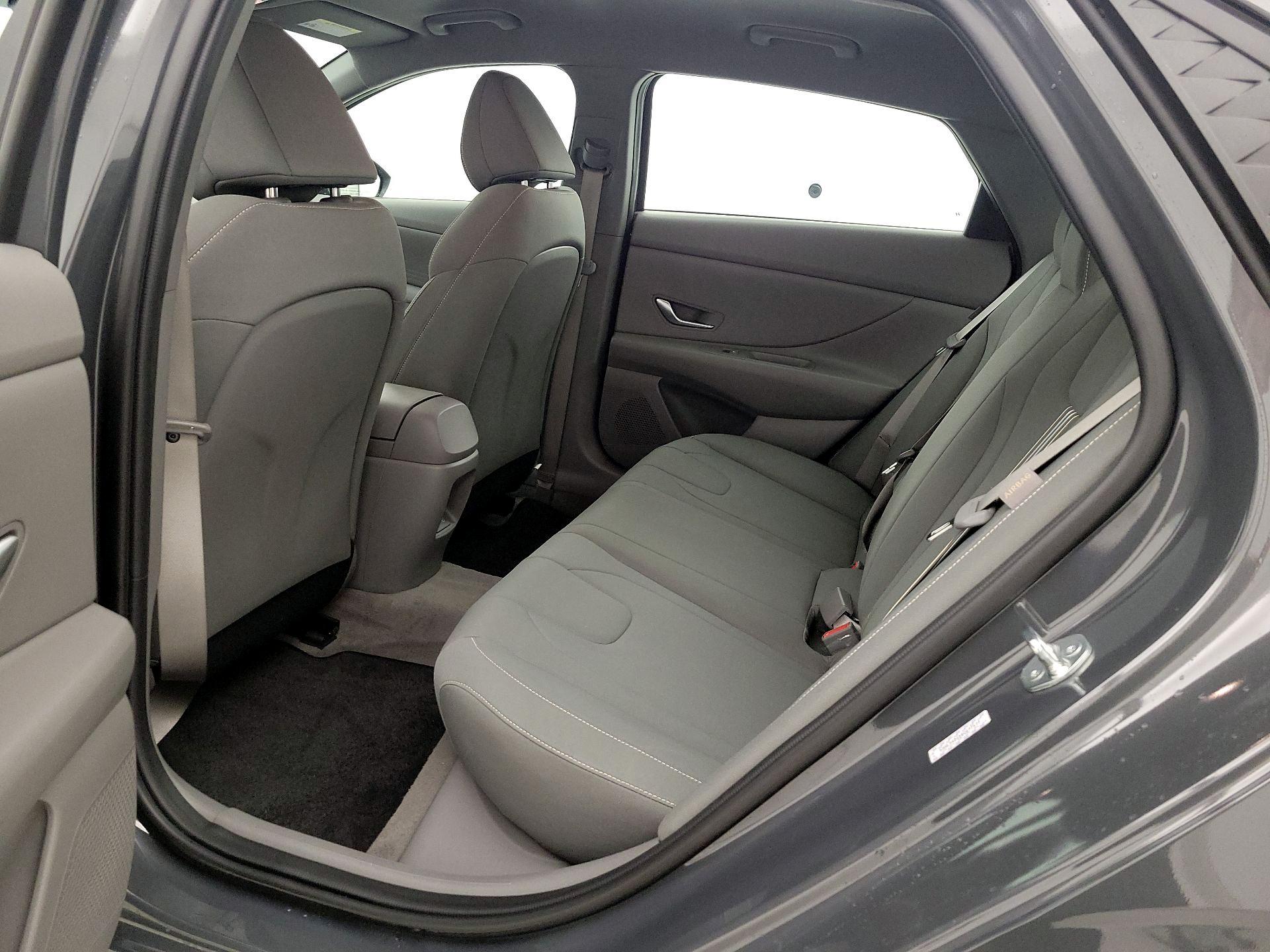 Thumbnail: 2024 Hyundai Elantra - 20