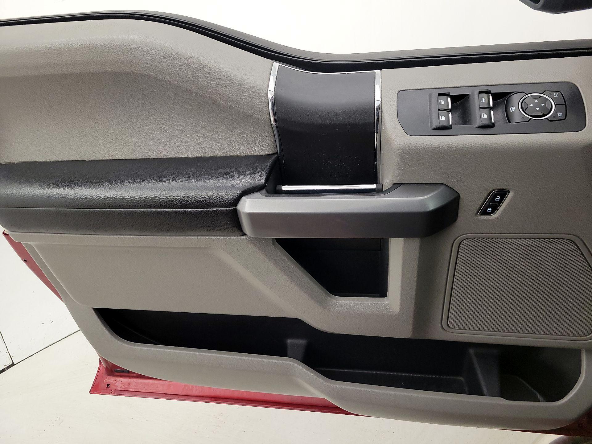 Thumbnail: 2017 Ford F-150 - 12