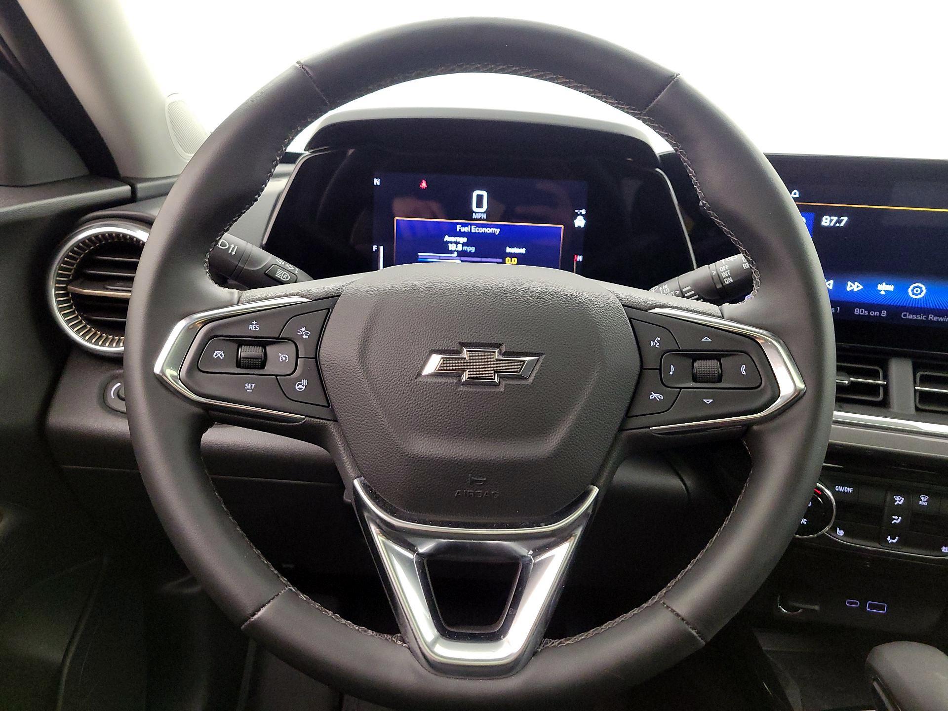 Thumbnail: 2024 Chevrolet Trax - 10