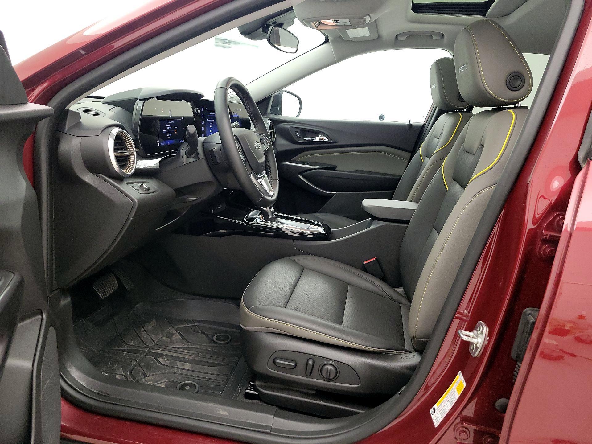 Thumbnail: 2024 Chevrolet Trax - 11