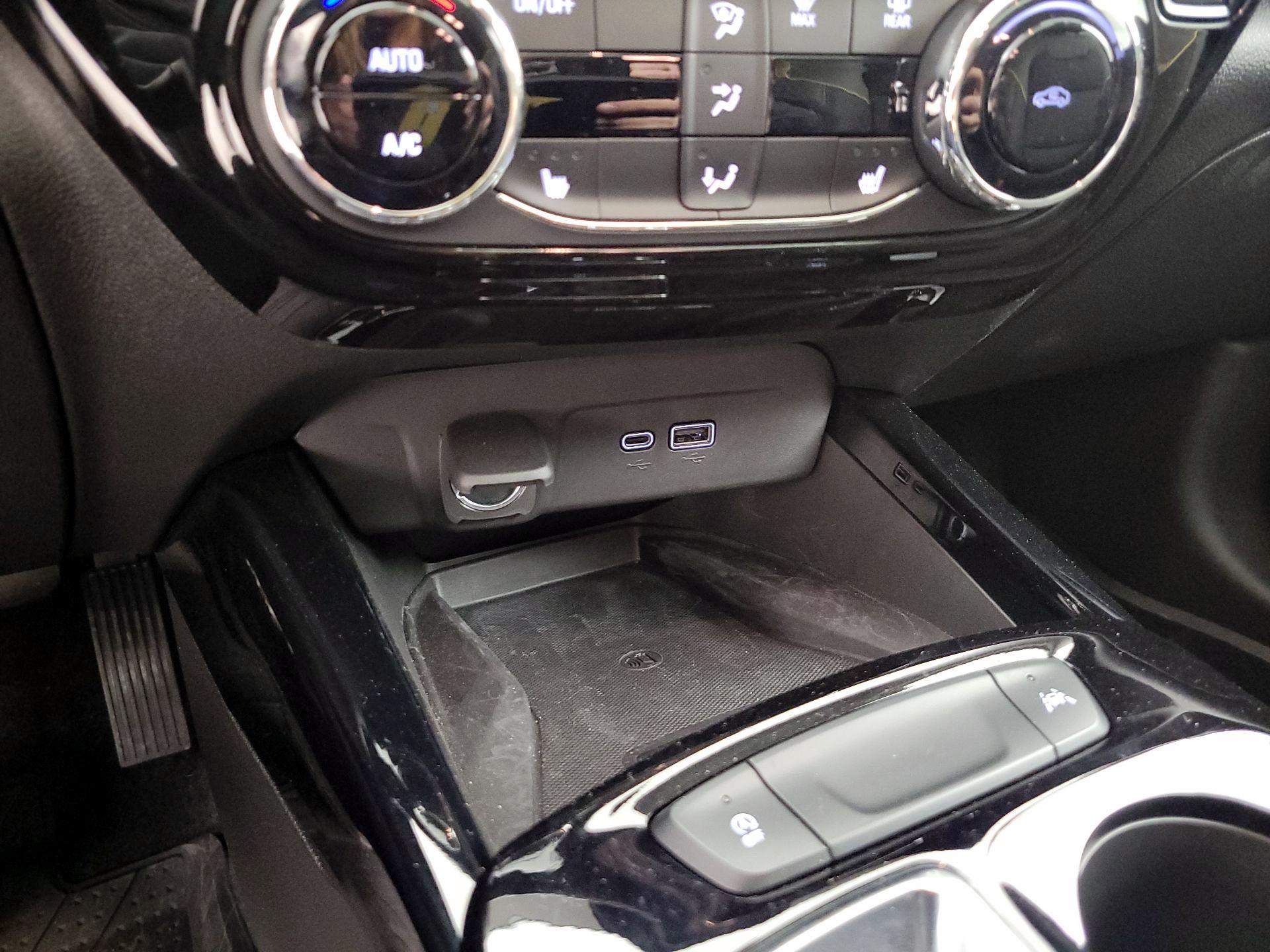 Thumbnail: 2024 Chevrolet Trax - 18