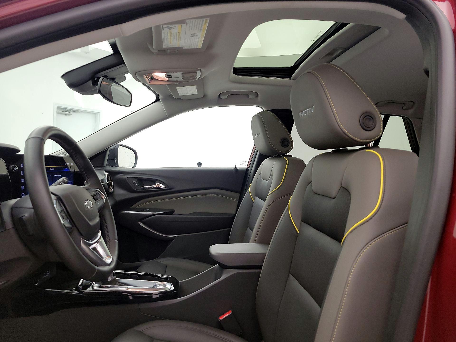 Thumbnail: 2024 Chevrolet Trax - 19