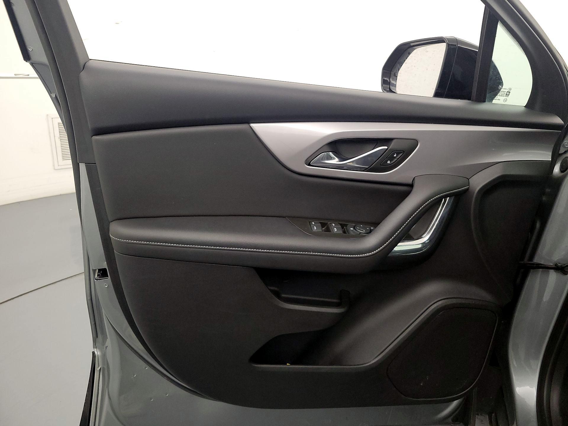 Thumbnail: 2023 Chevrolet Blazer - 12