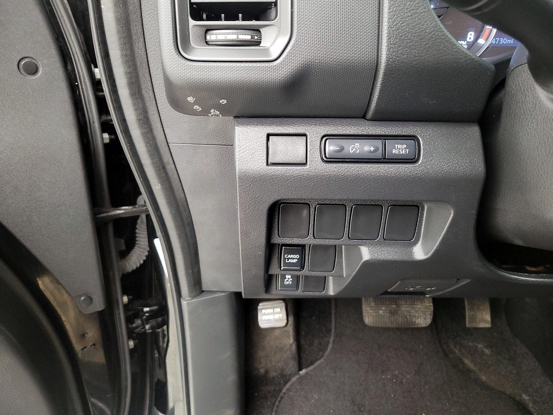 Thumbnail: 2022 Nissan Frontier - 13