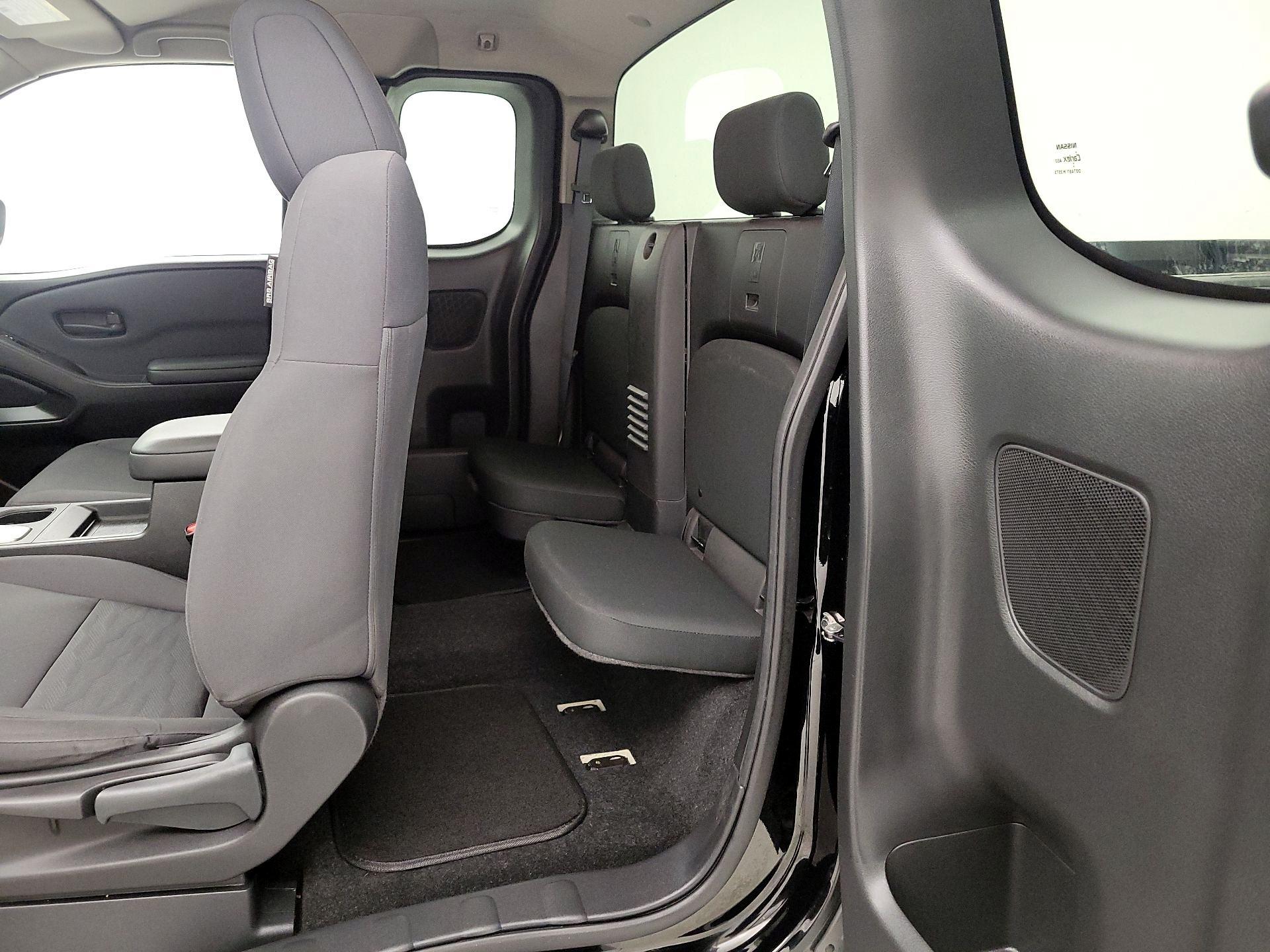 Thumbnail: 2022 Nissan Frontier - 19