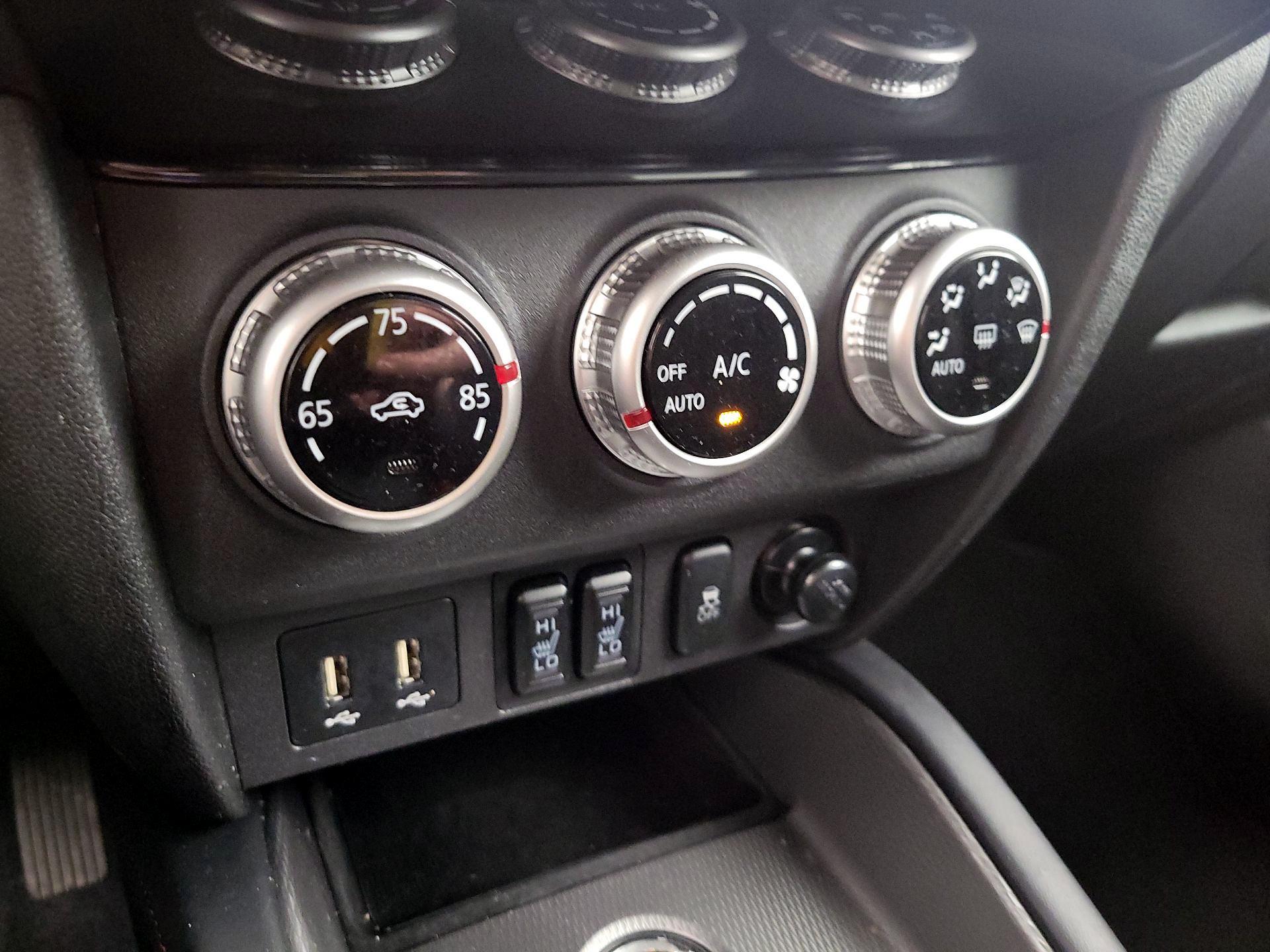 Thumbnail: 2024 Mitsubishi Outlander Sport - 16