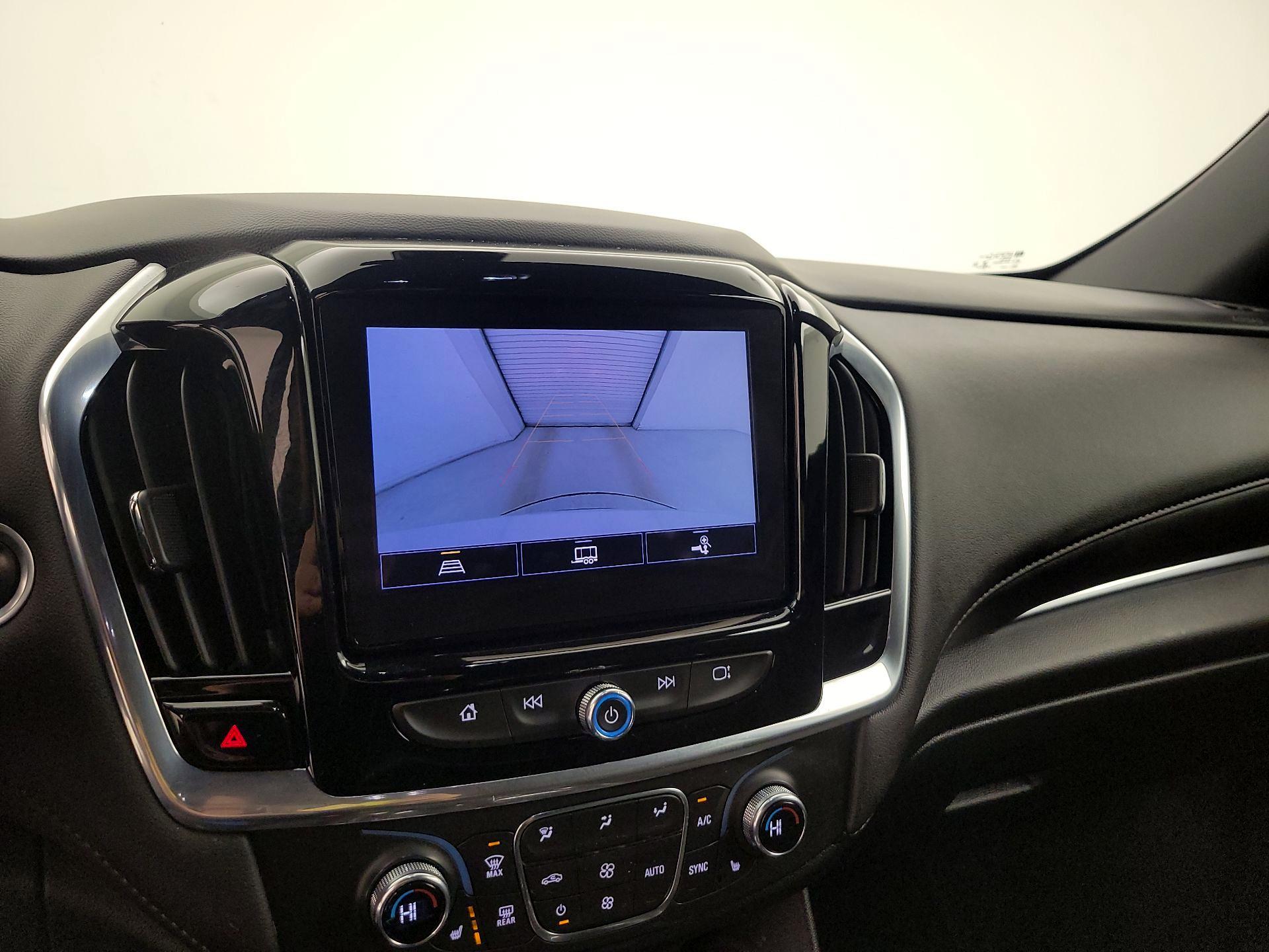 Thumbnail: 2022 Chevrolet Traverse - 15