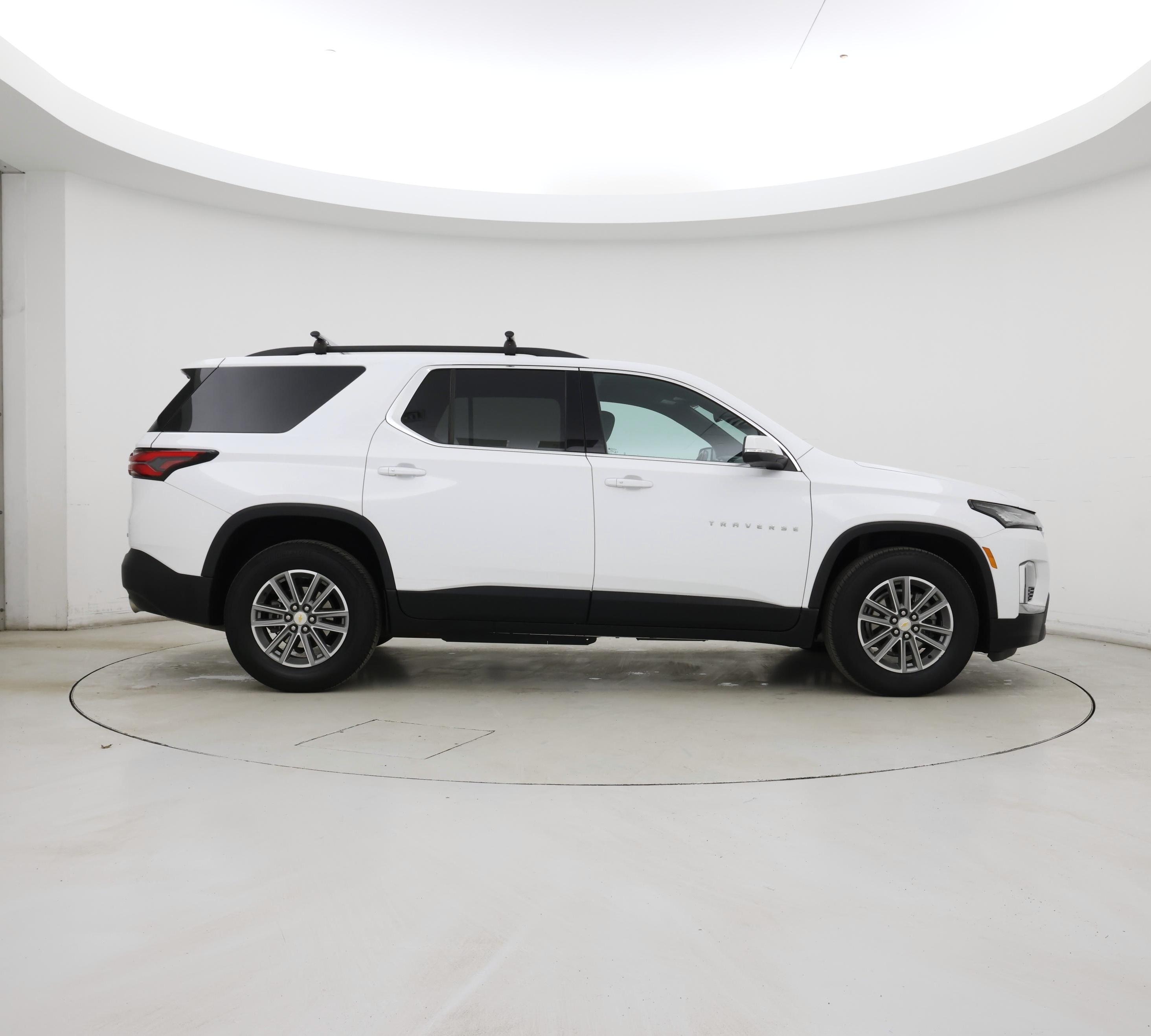 Thumbnail: 2022 Chevrolet Traverse - 7