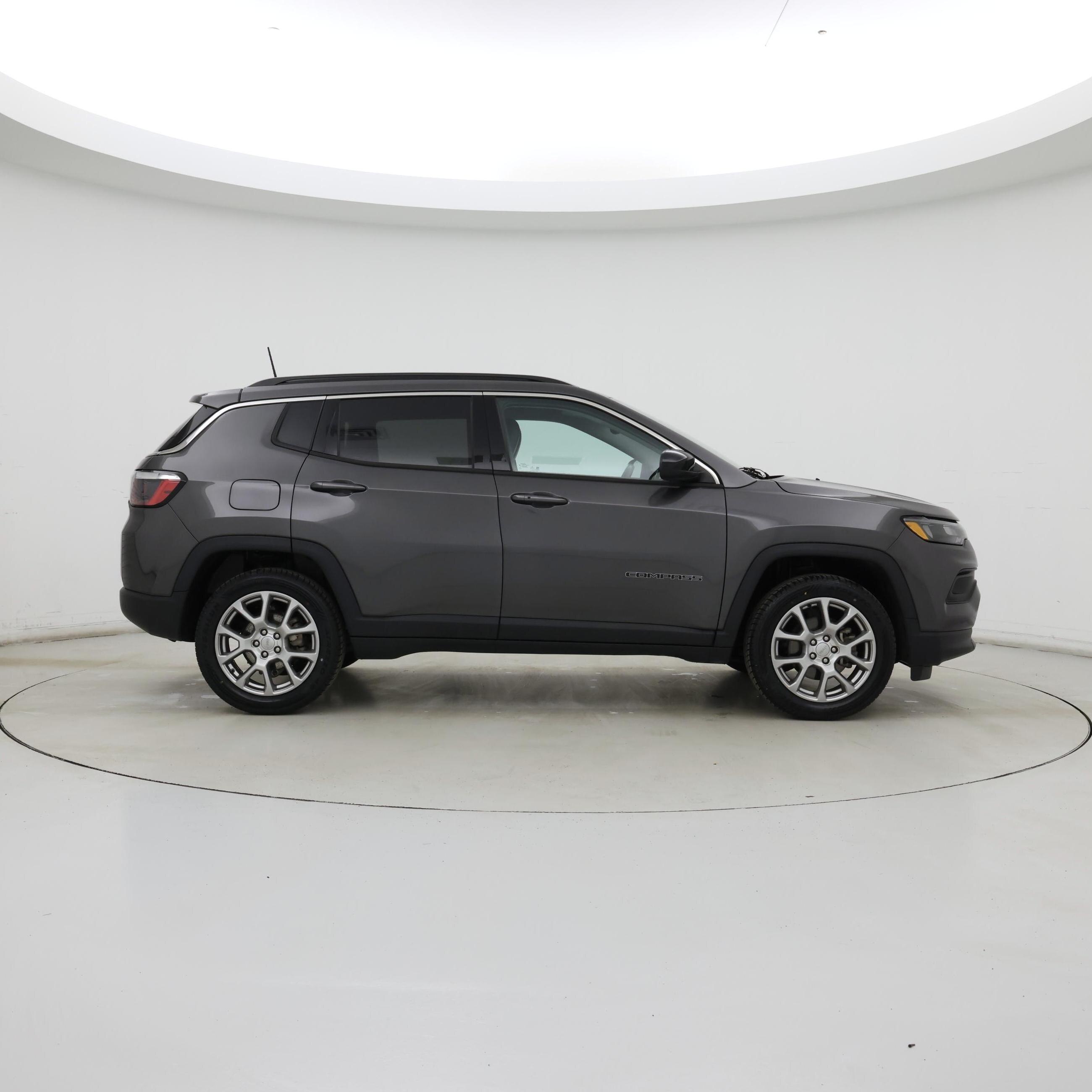 Thumbnail: 2022 Jeep Compass - 7