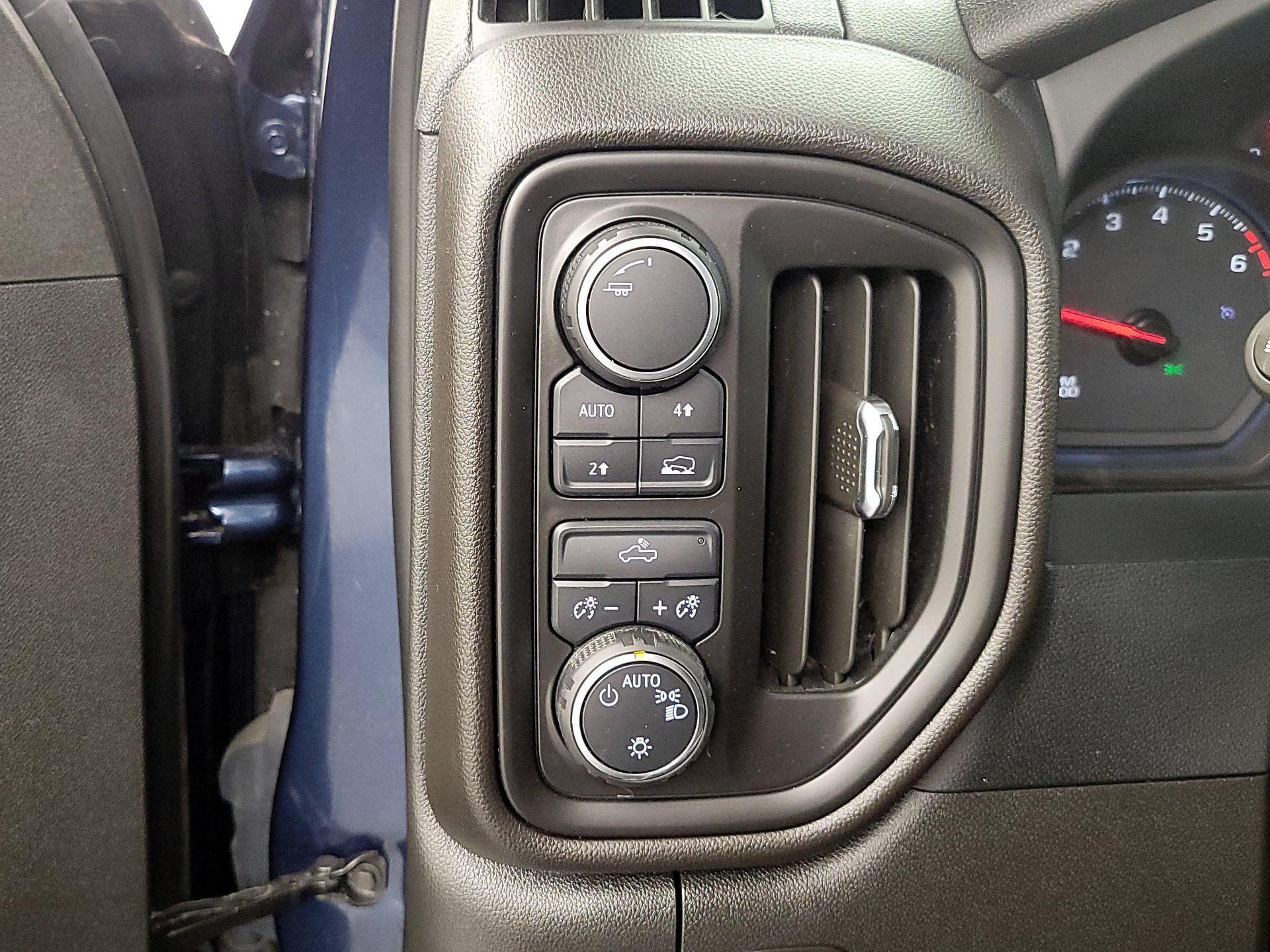 Thumbnail: 2023 Chevrolet Silverado 1500 - 13