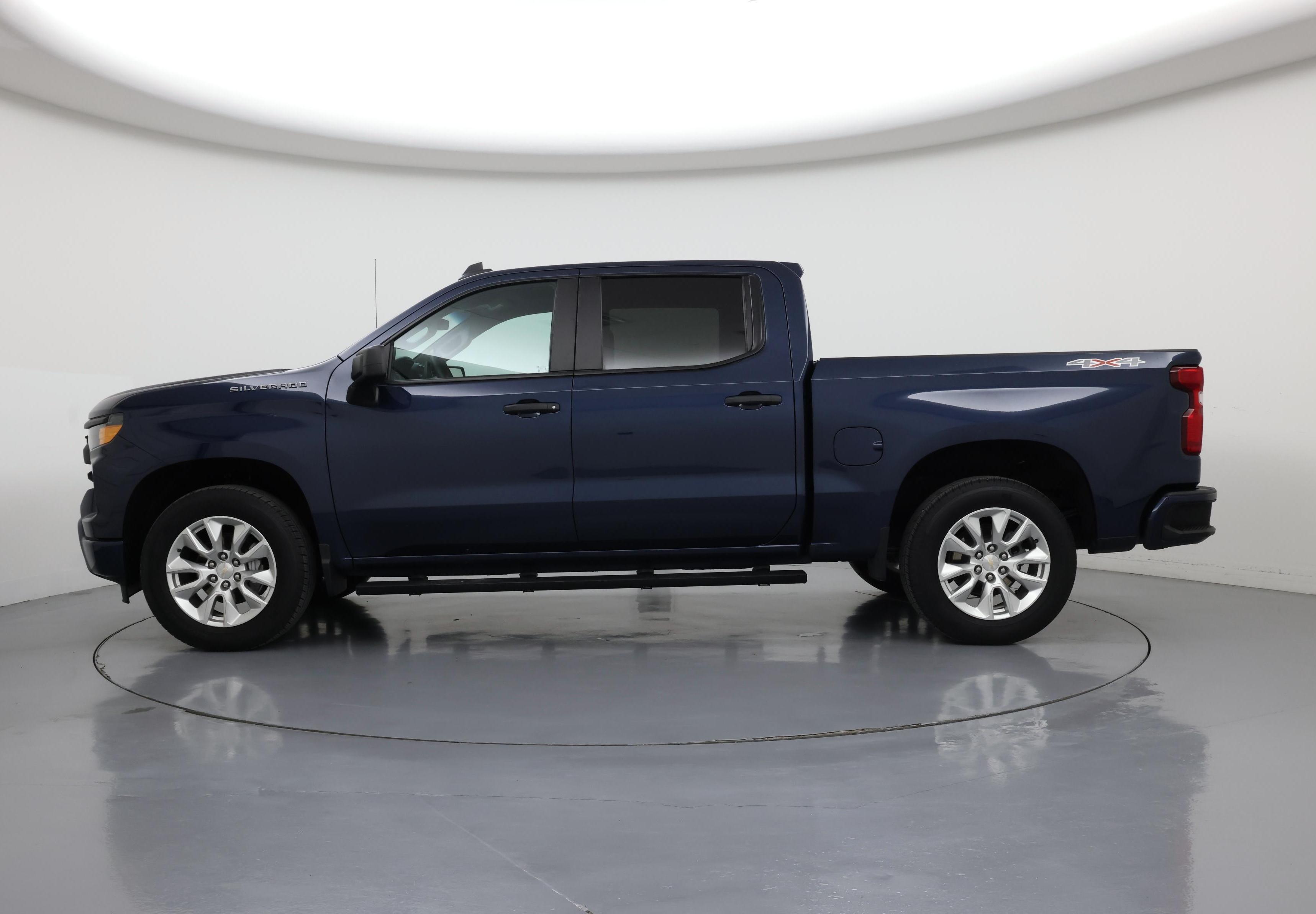 Thumbnail: 2023 Chevrolet Silverado 1500 - 3