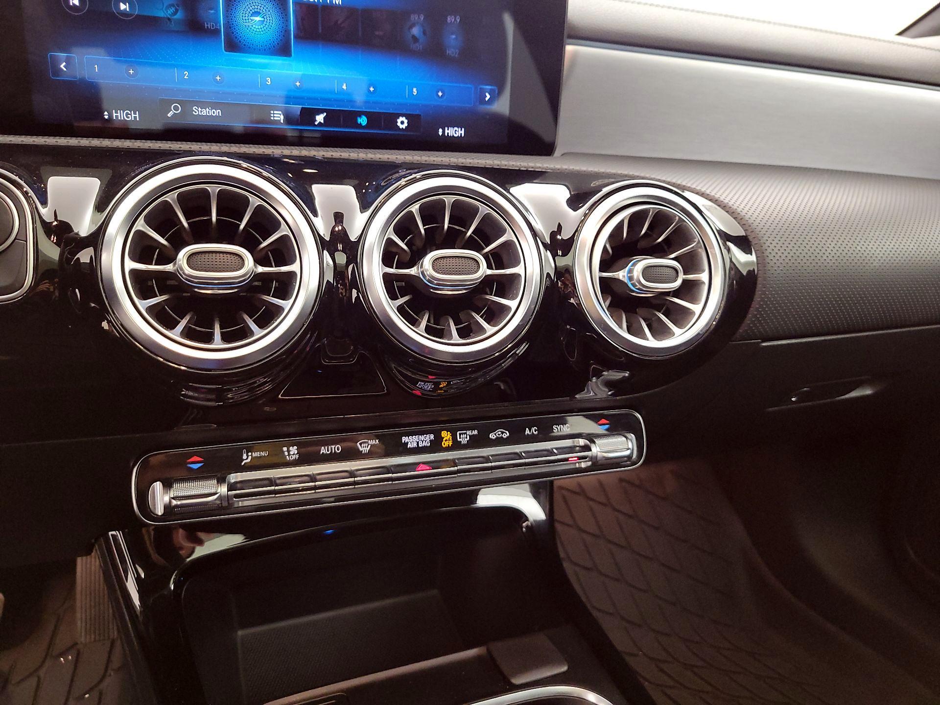 Thumbnail: 2021 Mercedes-Benz CLA - 16