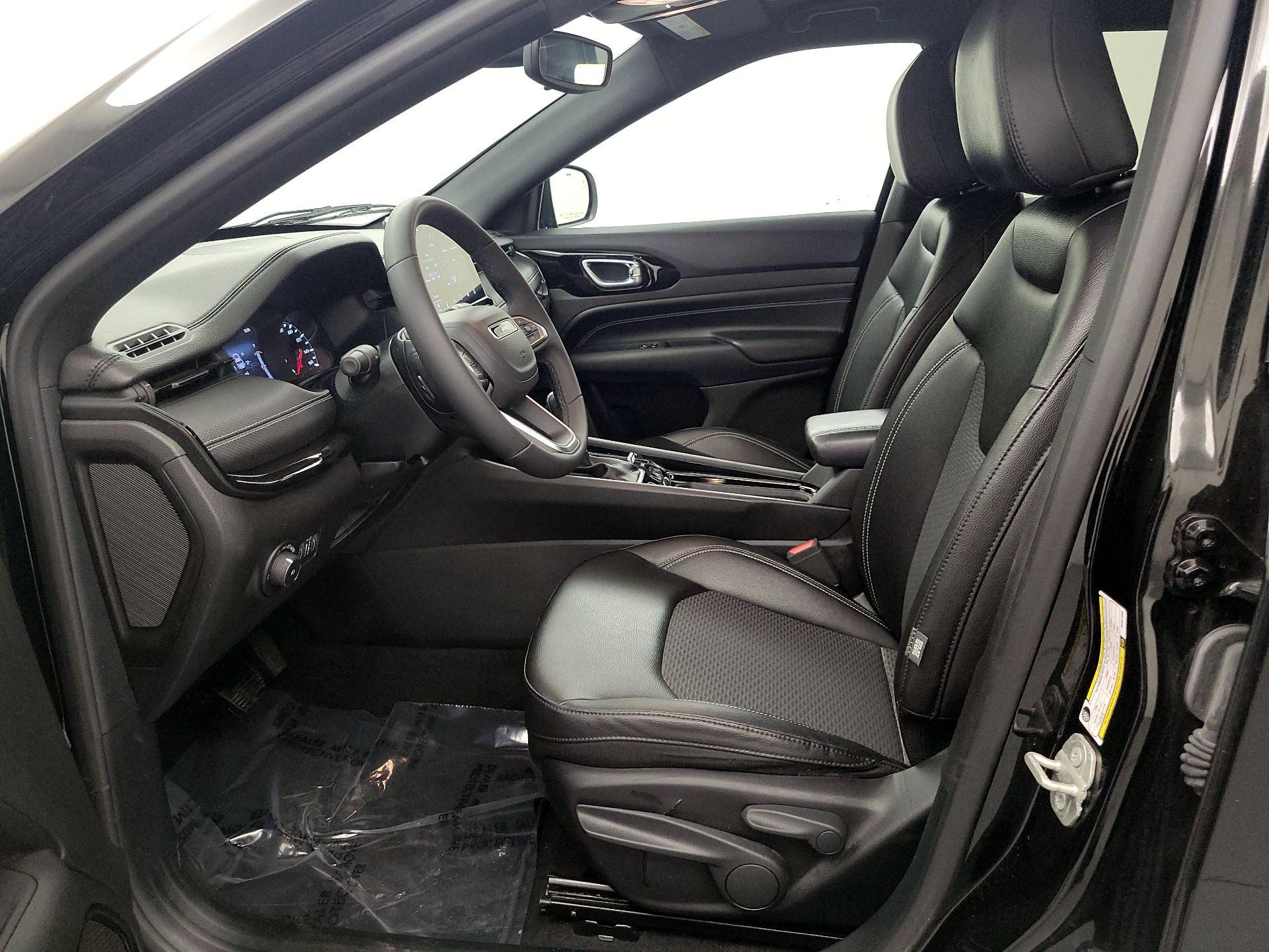 Thumbnail: 2024 Jeep Compass - 11