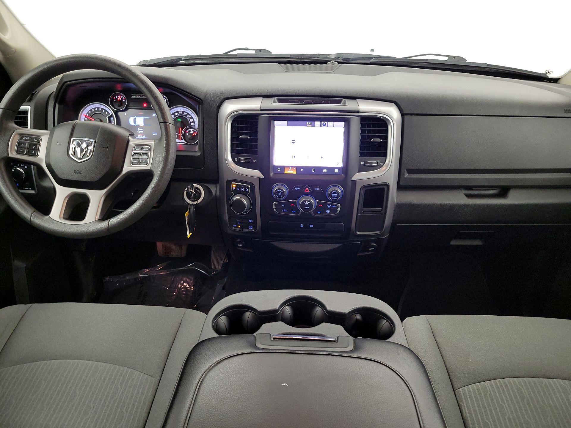 Thumbnail: 2023 RAM 1500 Classic - 9