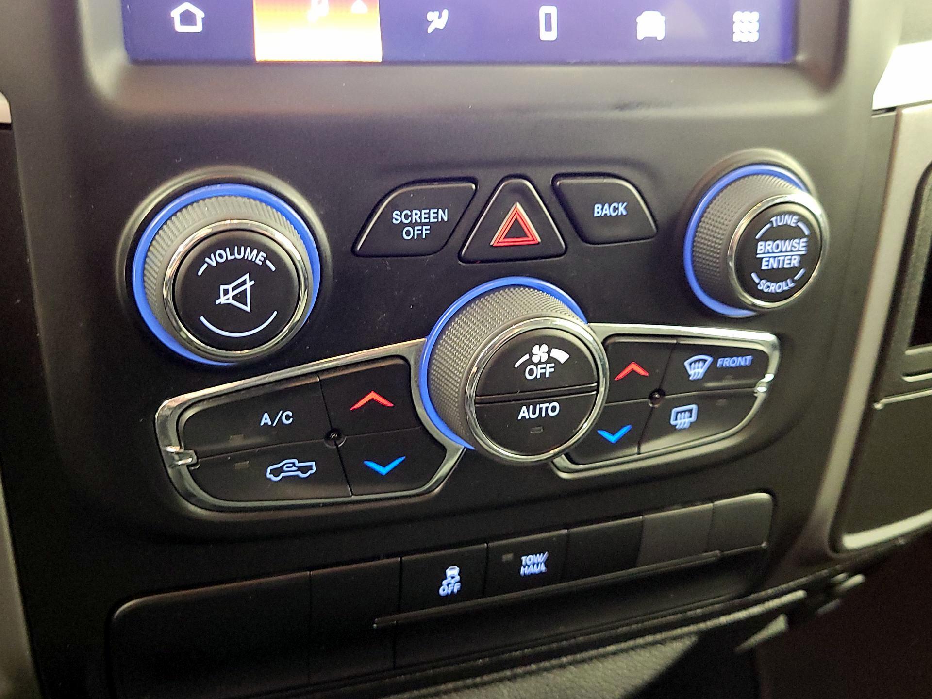 Thumbnail: 2023 RAM 1500 Classic - 16